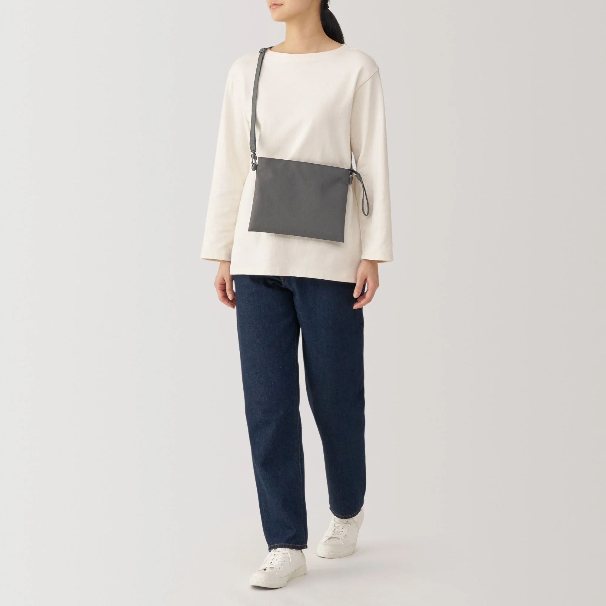2-Way Water Repellent Sacoche - Image 17
