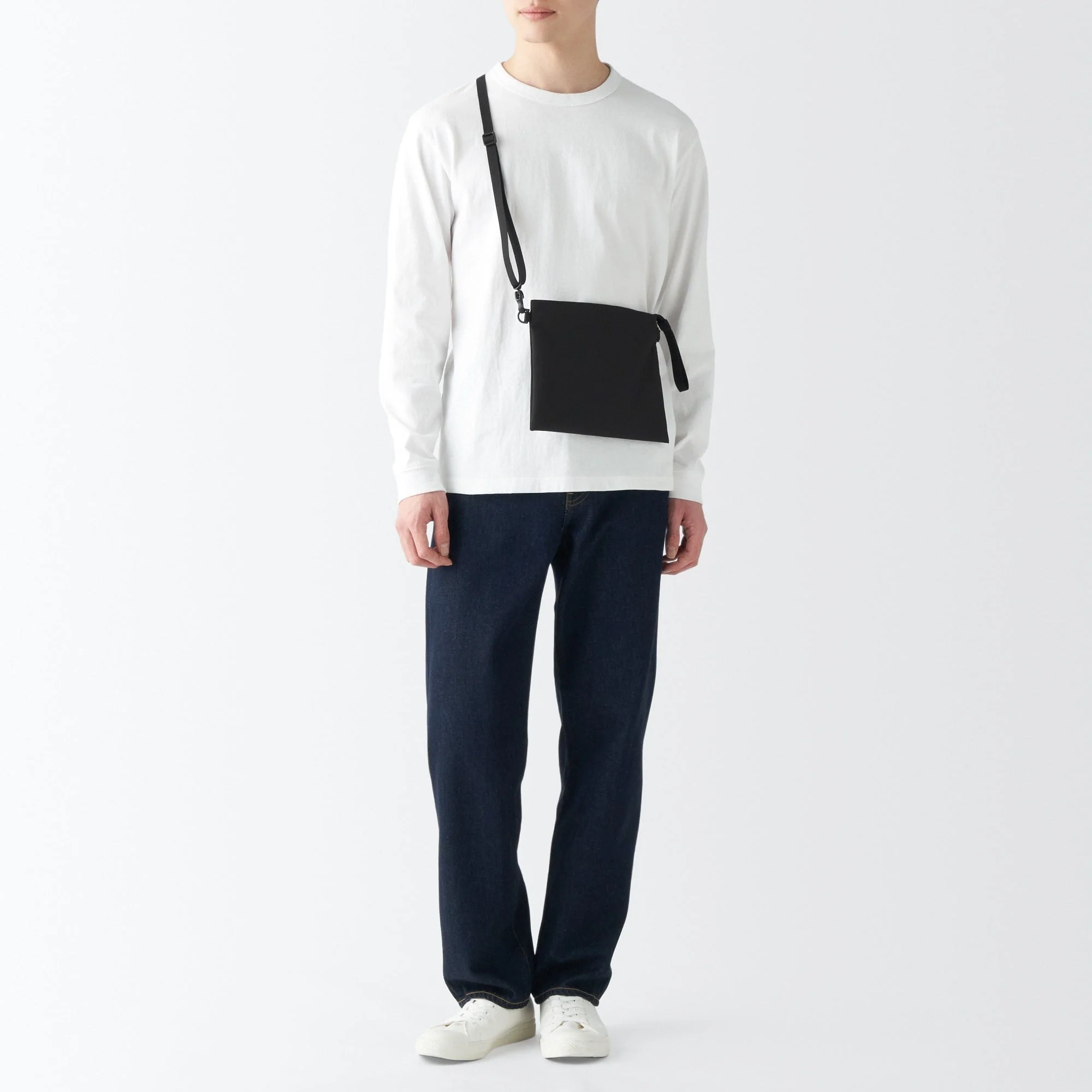 2-Way Water Repellent Sacoche - Image 9