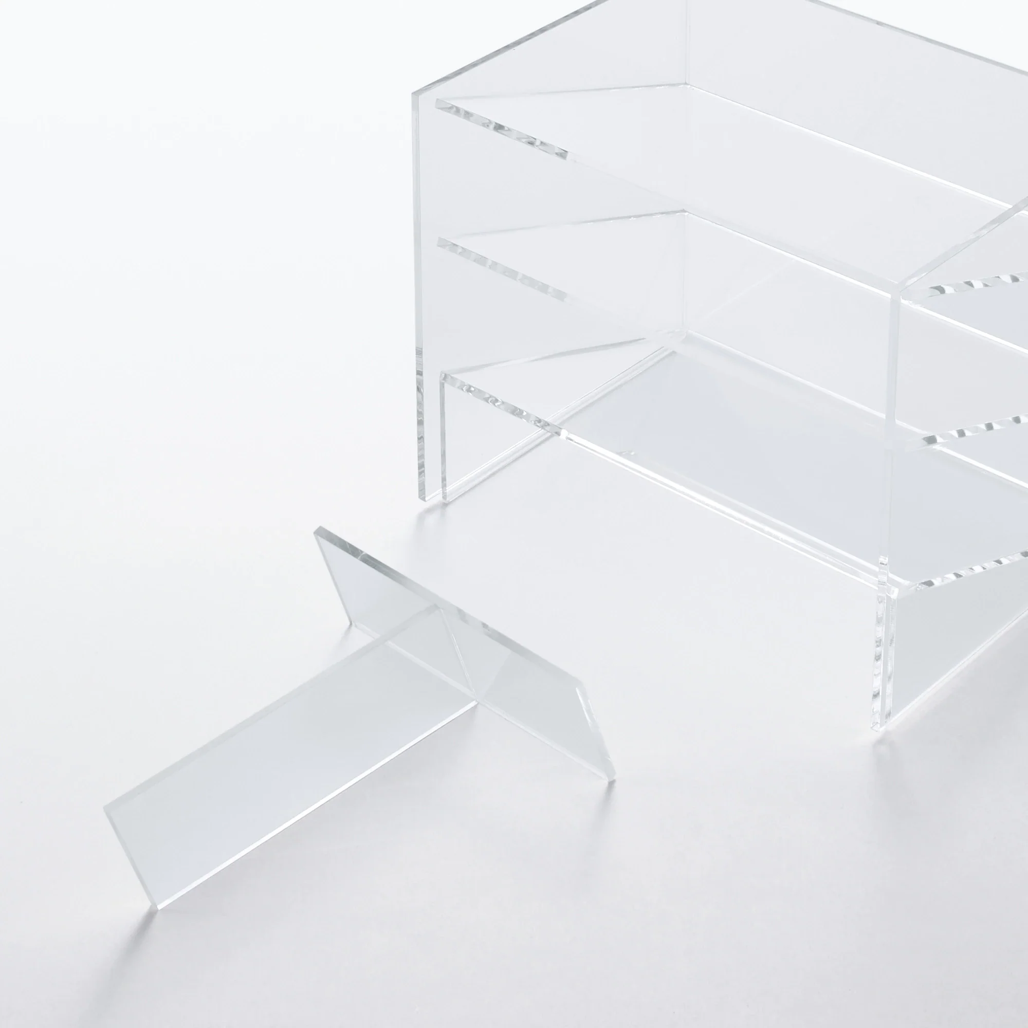 Acrylic Storage Rack - Image 9
