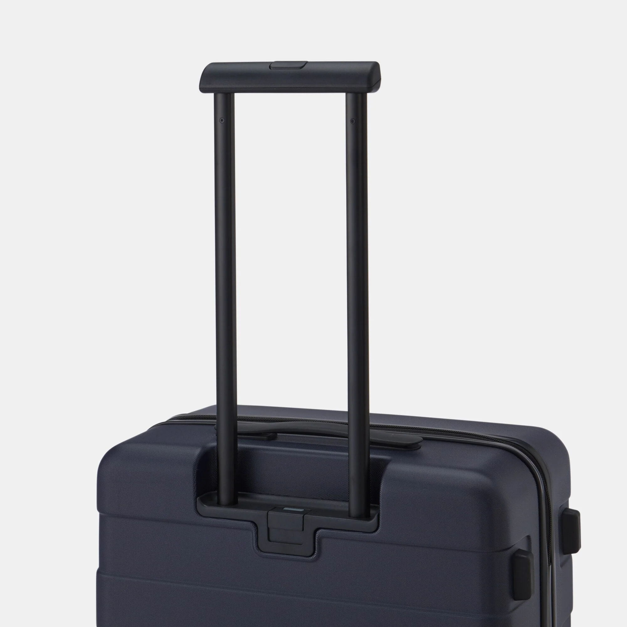 Adjustable Handle Hard Shell Suitcase 63L | Check-In - Image 8