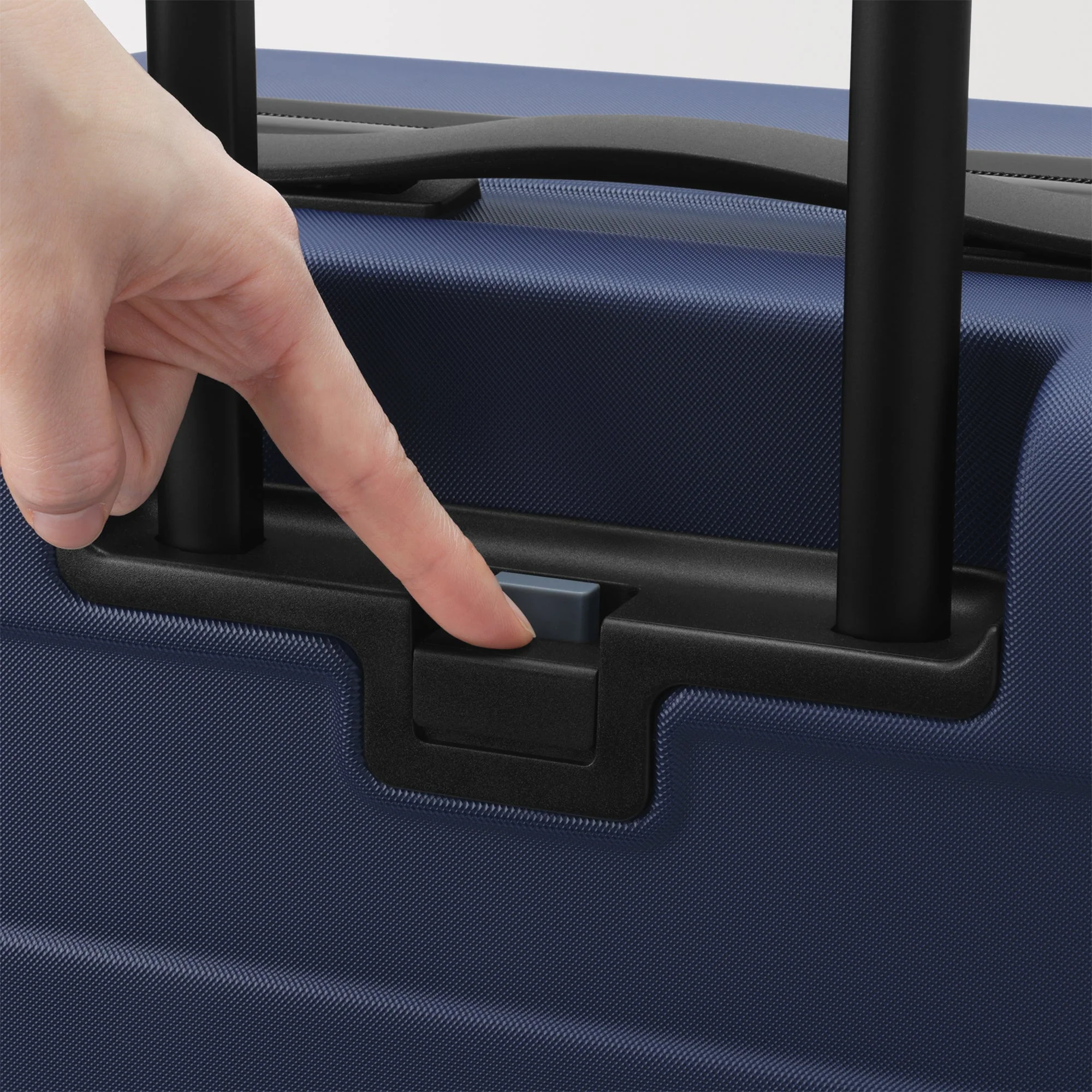 Hard Shell Suitcase 105L | Check-In - Image 11