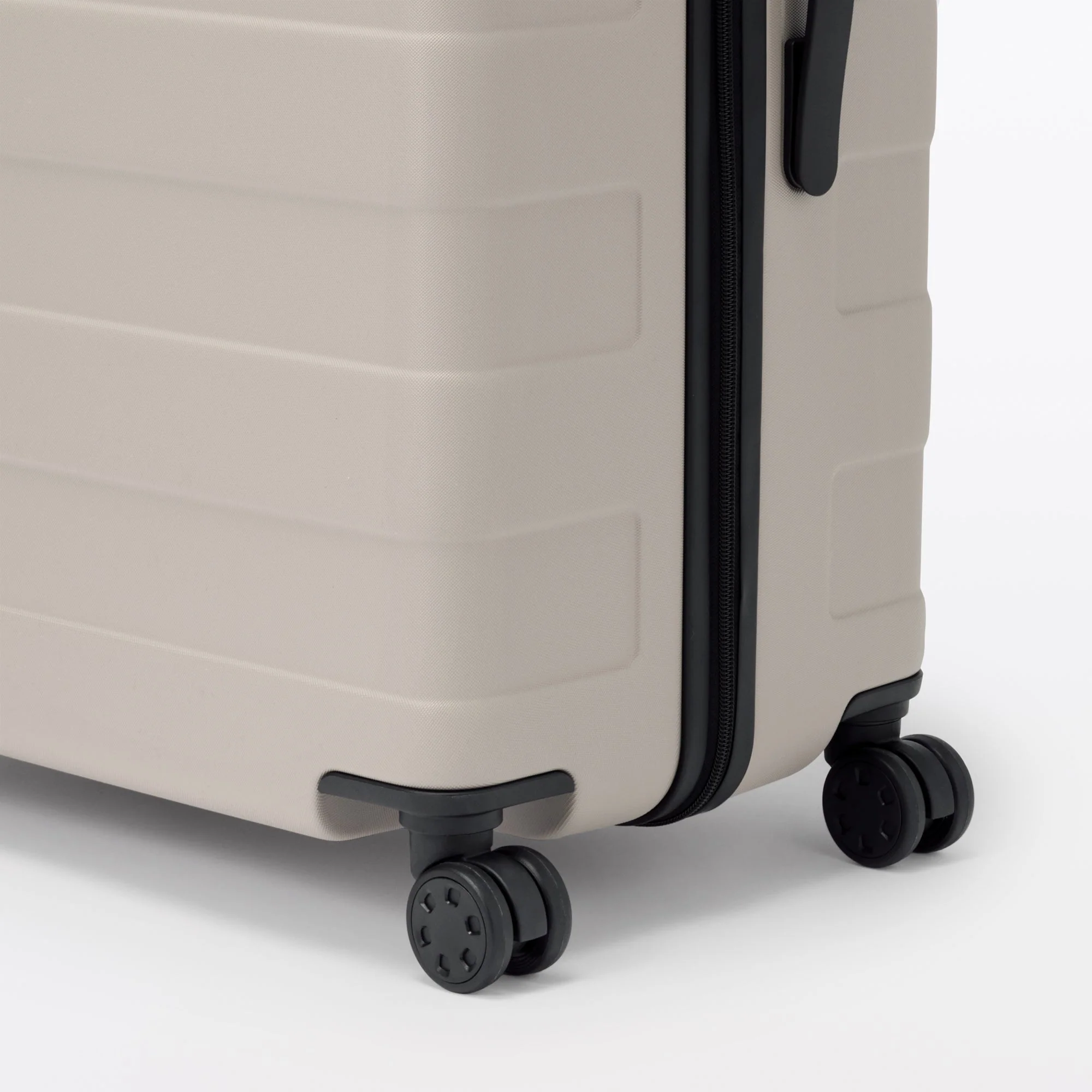 Hard Shell Suitcase 105L | Check-In - Image 24