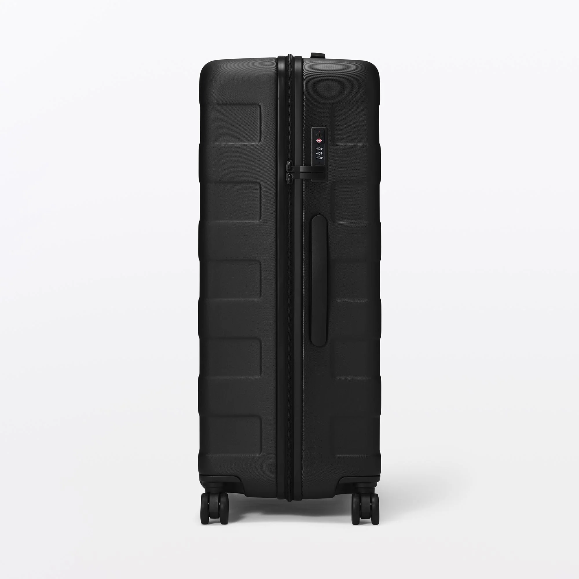 Hard Shell Suitcase 105L | Check-In - Image 32