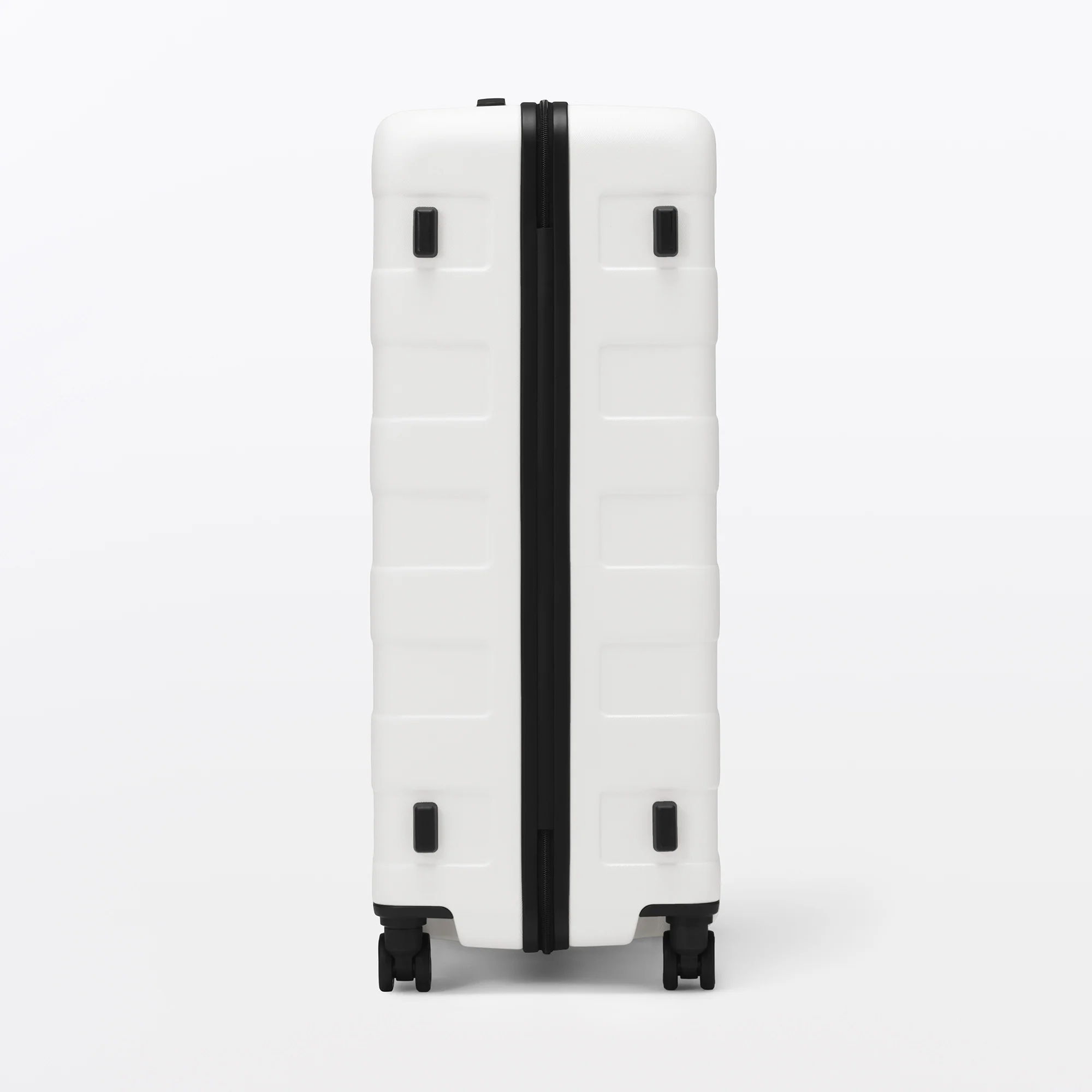 Hard Shell Suitcase 105L | Check-In - Image 59