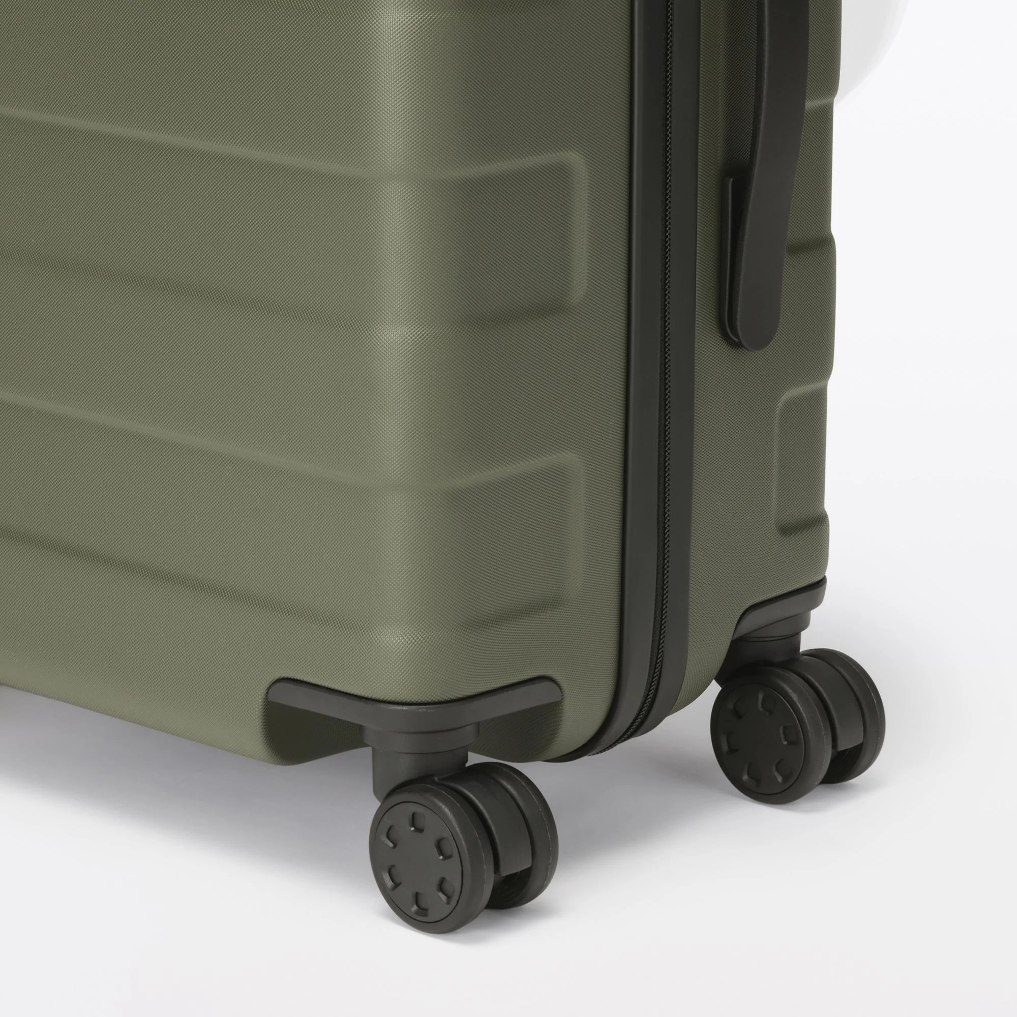 Hard Shell Suitcase 36L | Carry-On - Image 10