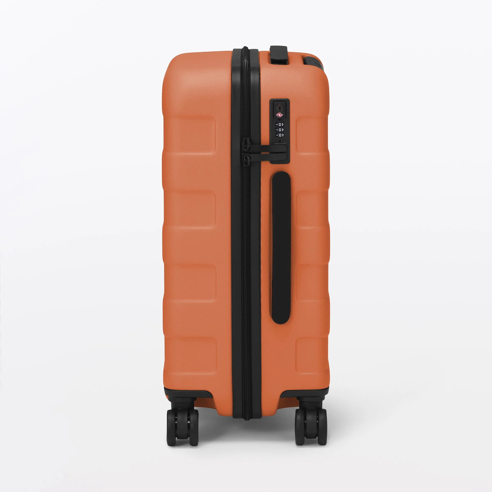 Hard Shell Suitcase 36L | Carry-On - Image 18