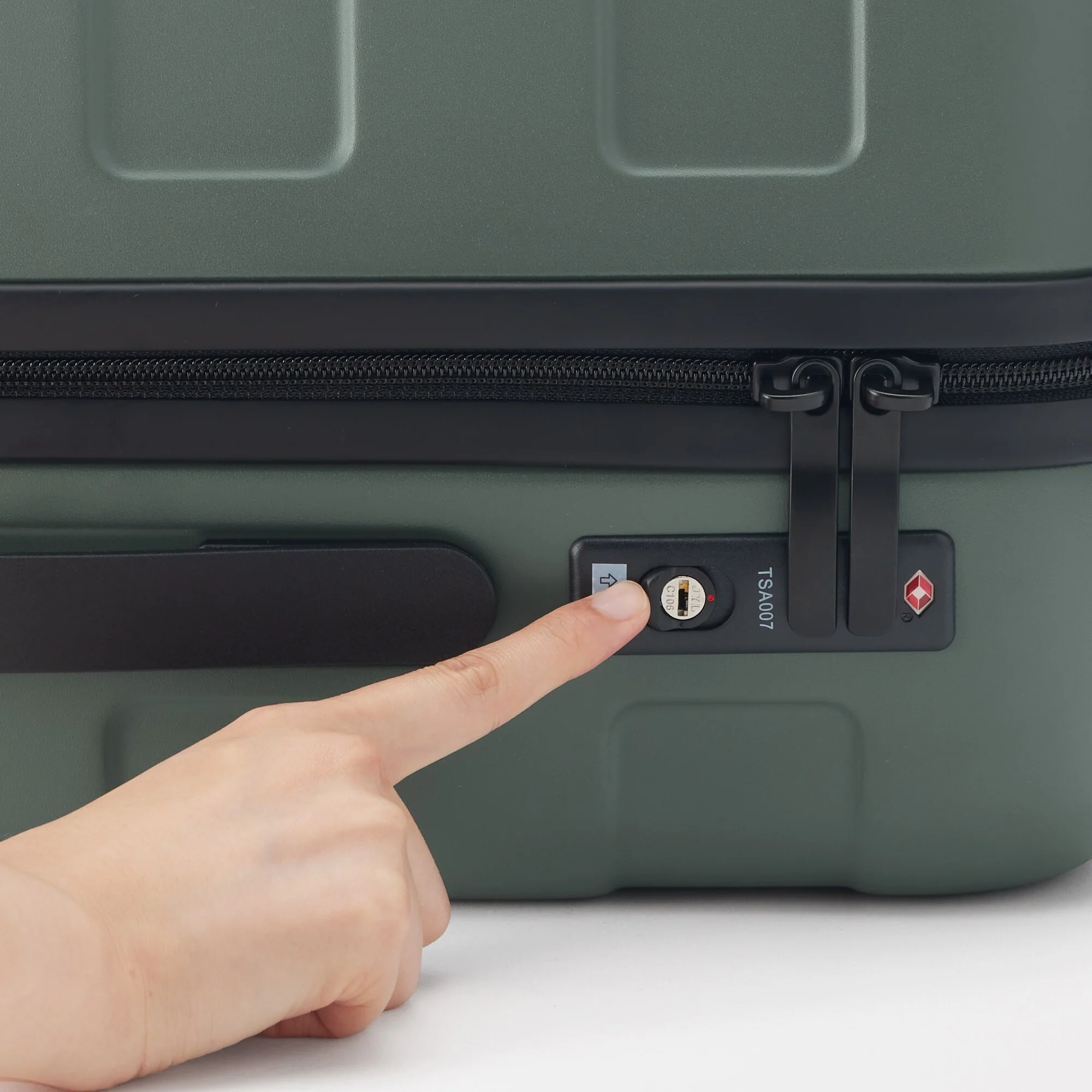 Adjustable Handle Hard Shell Suitcase 36L | Carry-On - Image 31