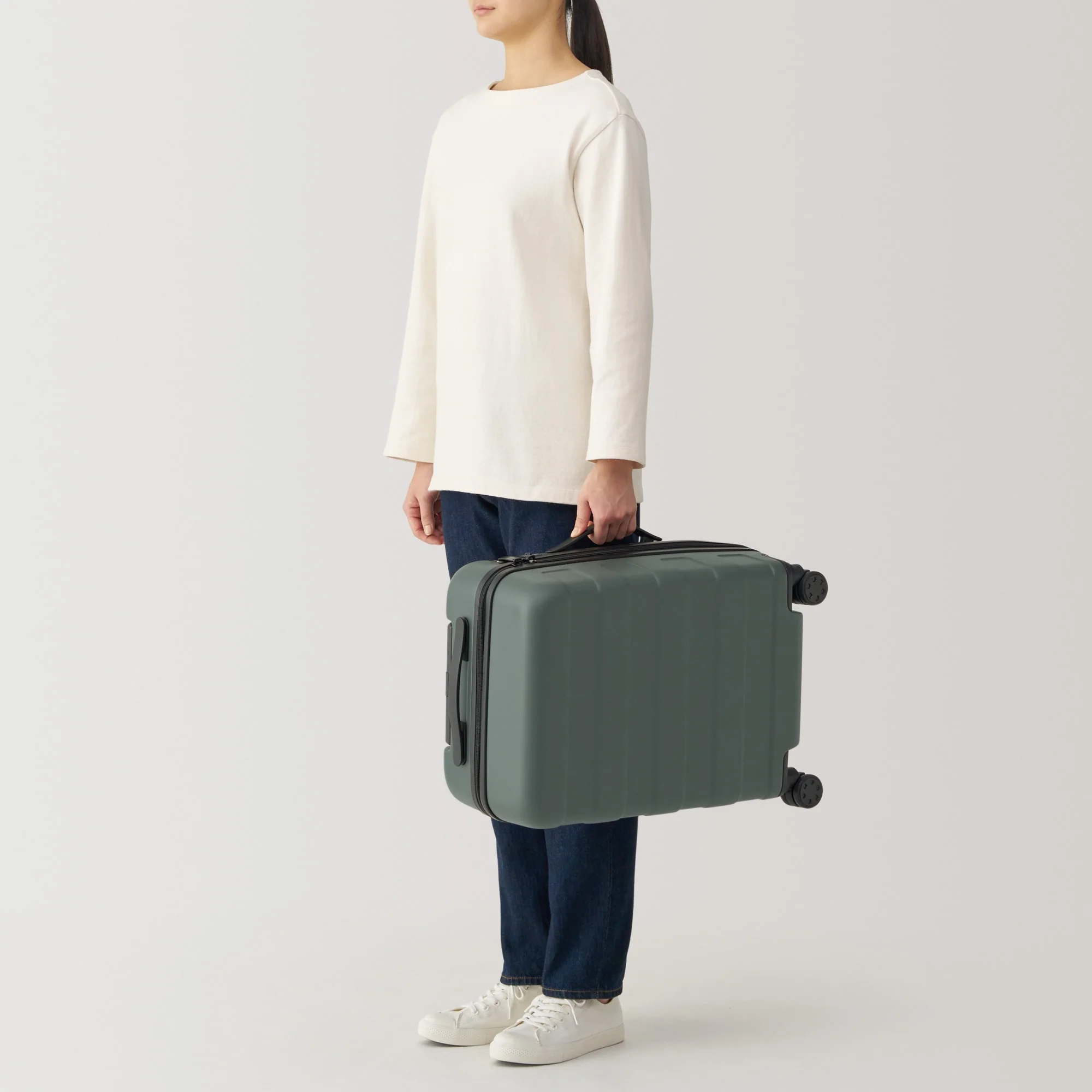 Adjustable Handle Hard Shell Suitcase 36L | Carry-On - Image 40