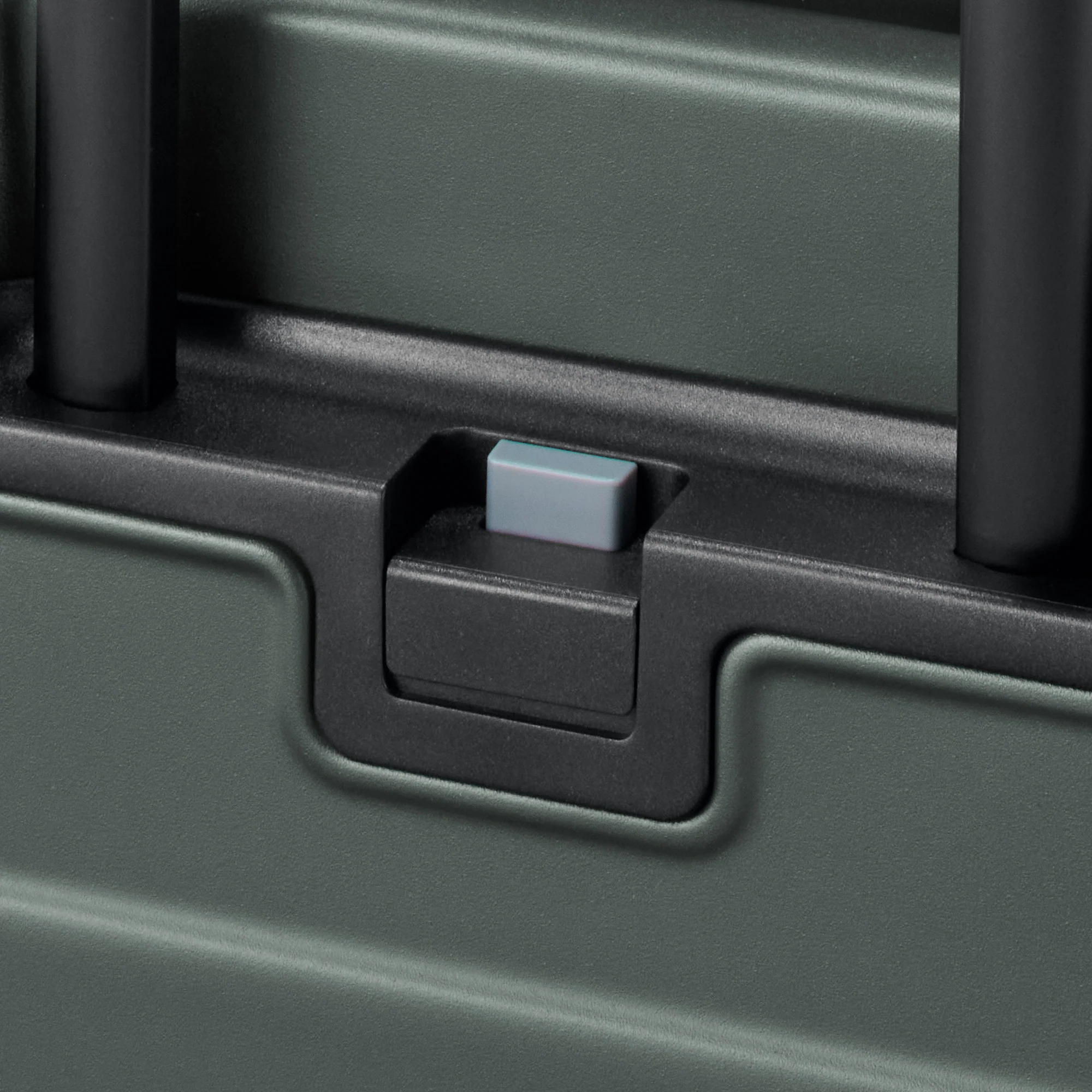 Adjustable Handle Hard Shell Suitcase 36L | Carry-On - Image 18