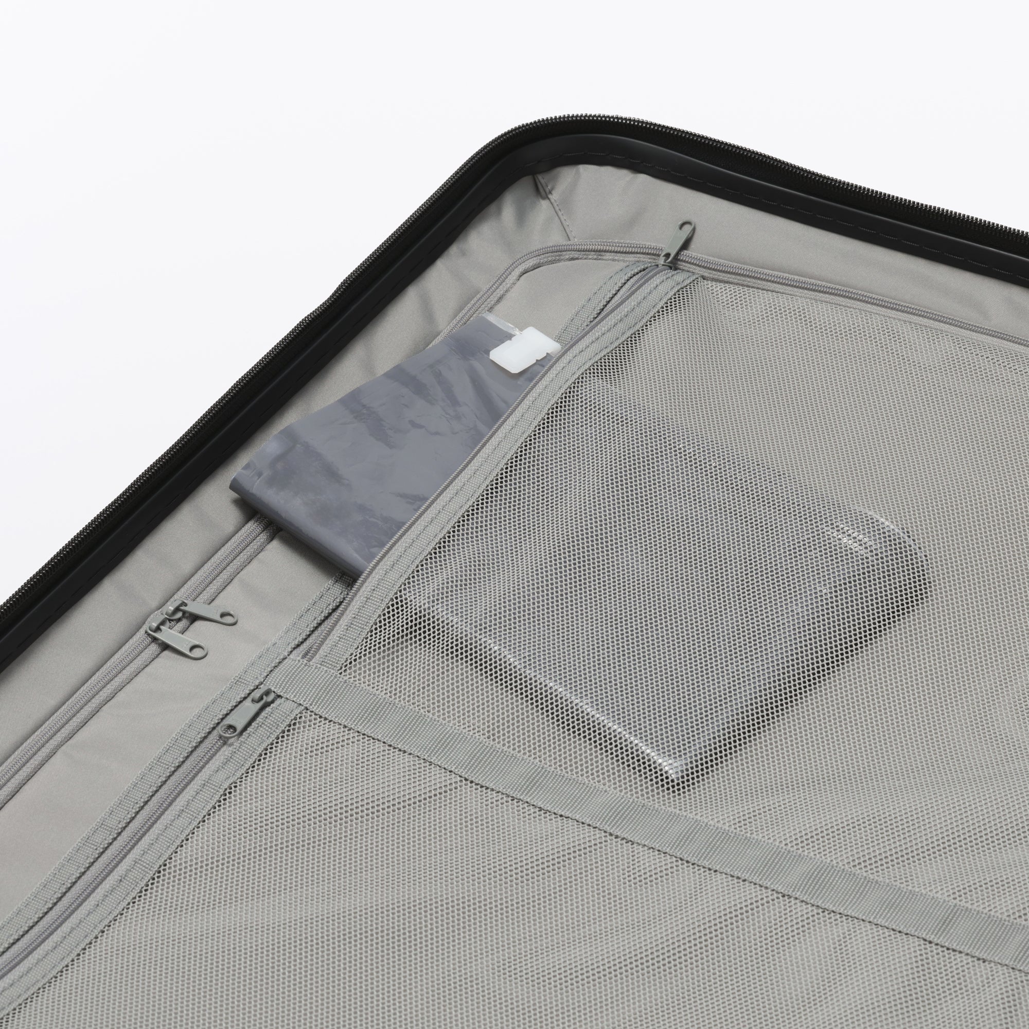 Hard Shell Suitcase 75L | Check-In - Image 106