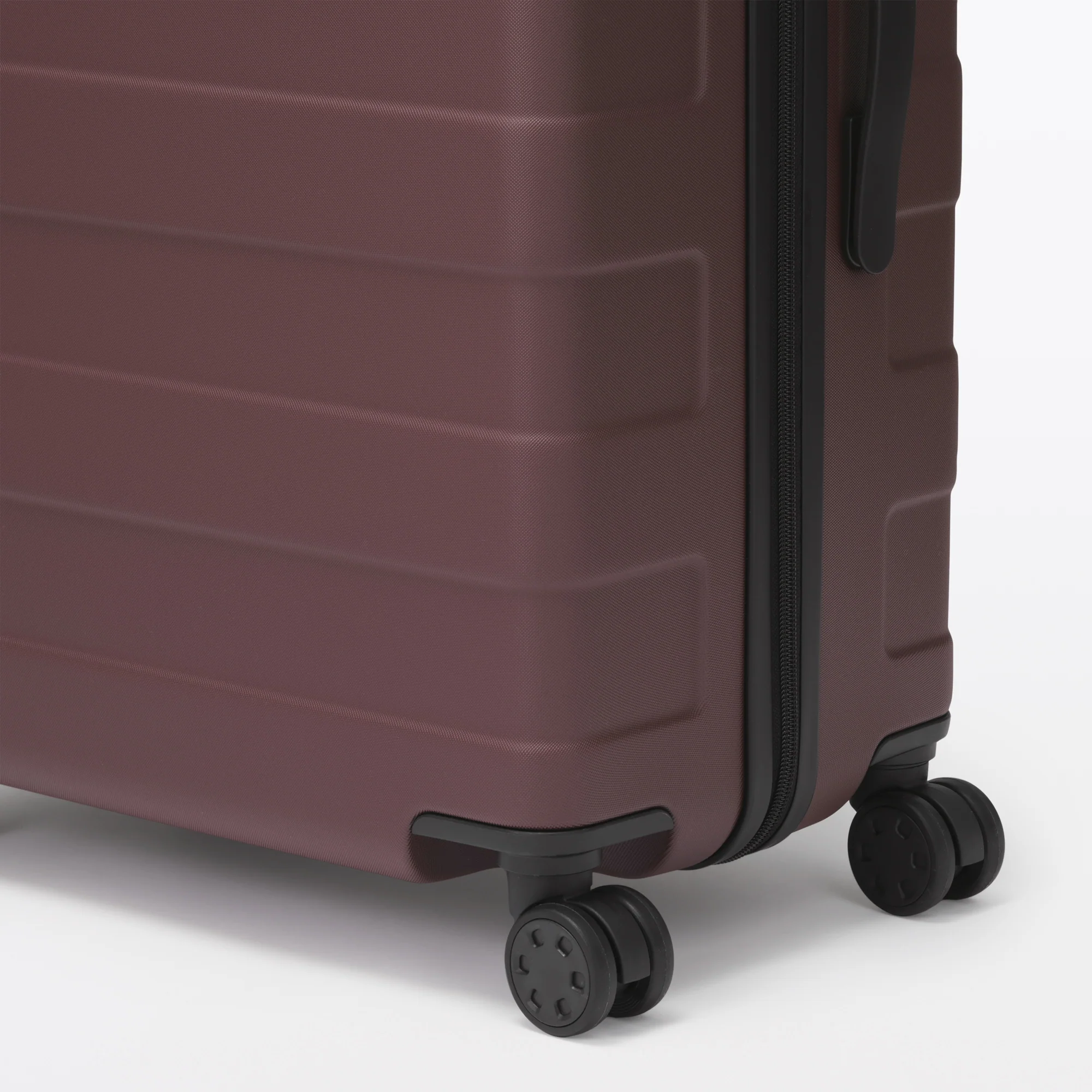 Hard Shell Suitcase 75L | Check-In - Image 107