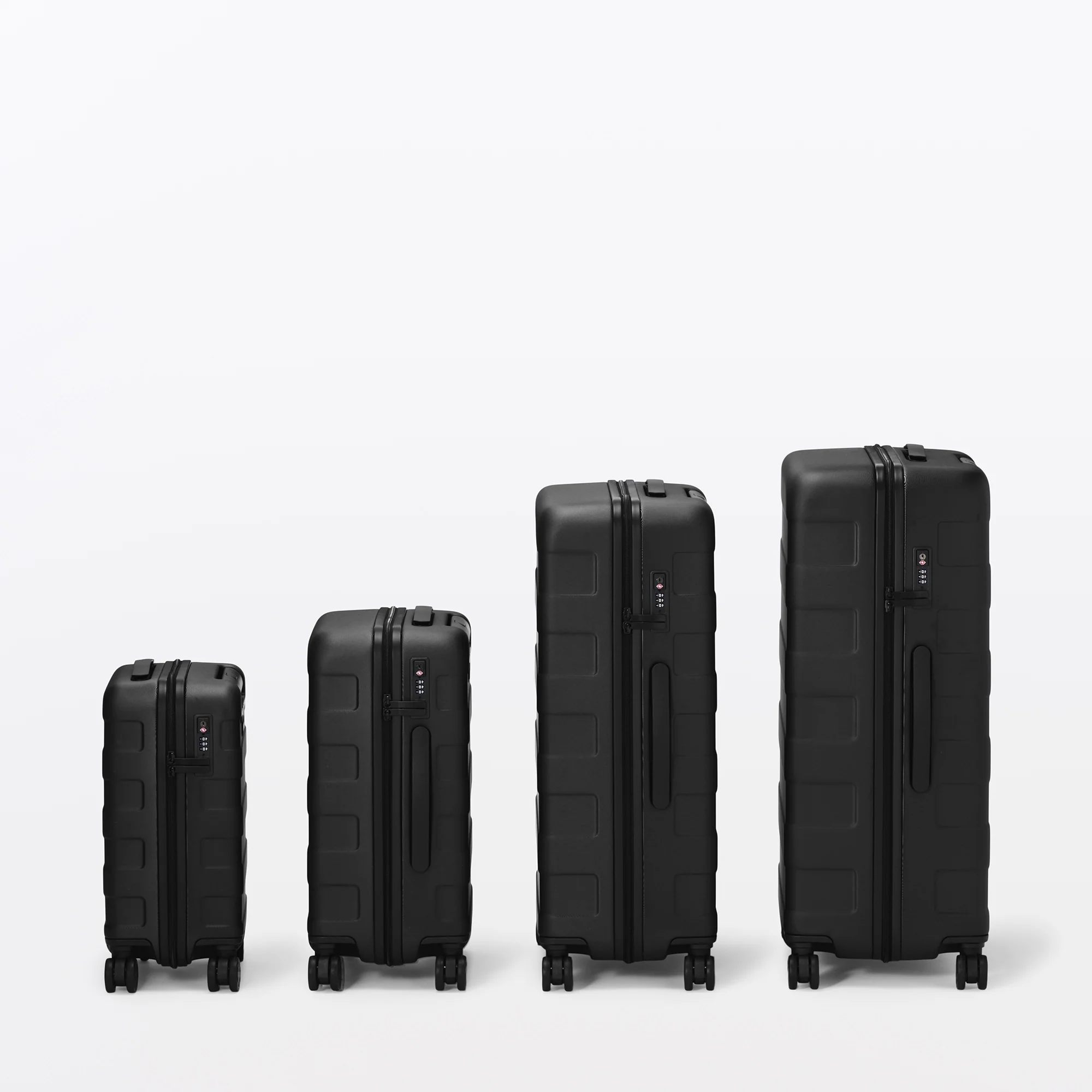Hard Shell Suitcase 75L | Check-In - Image 127