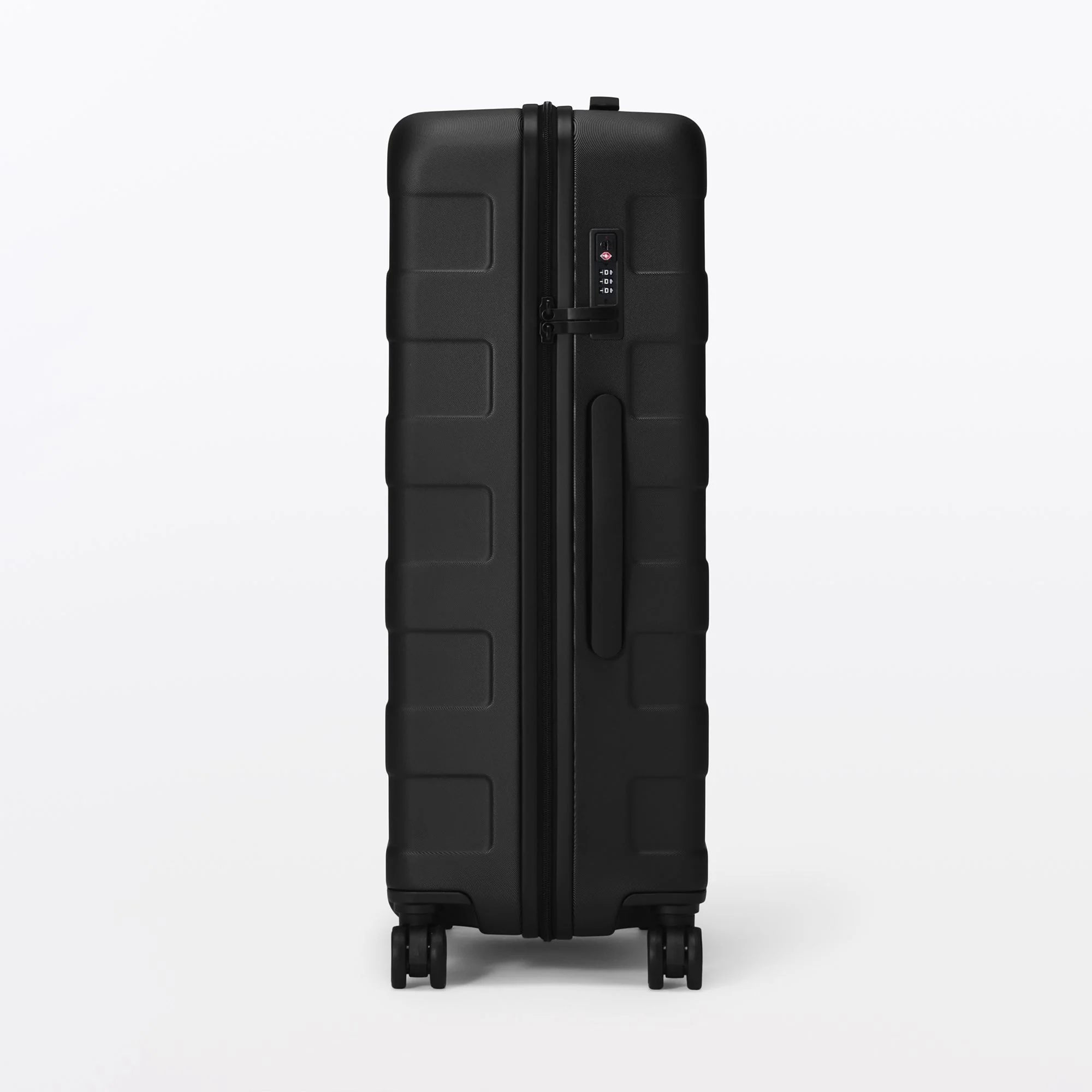 Hard Shell Suitcase 75L | Check-In - Image 17