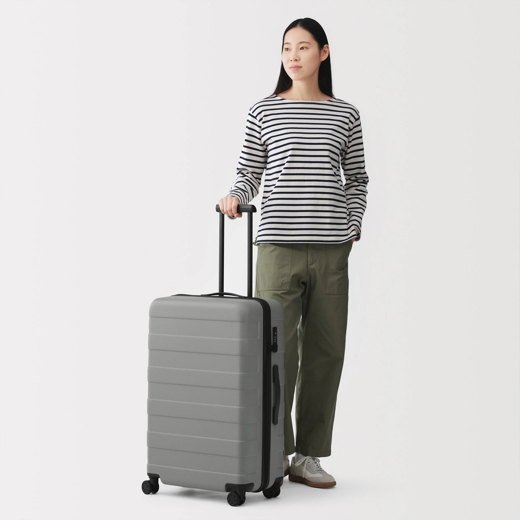 Hard Shell Suitcase 75L | Check-In - Image 2