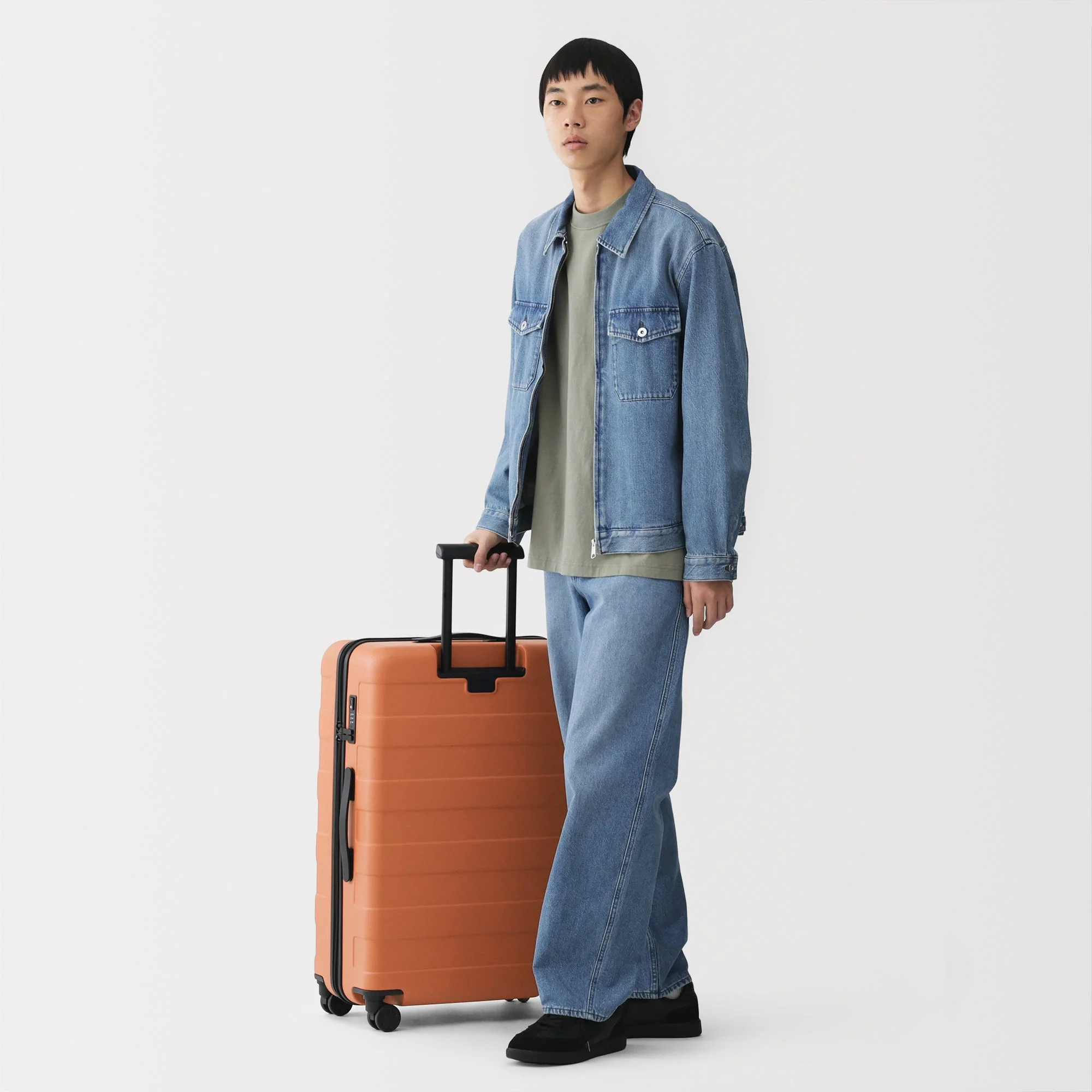 Hard Shell Suitcase 75L | Check-In - Image 29