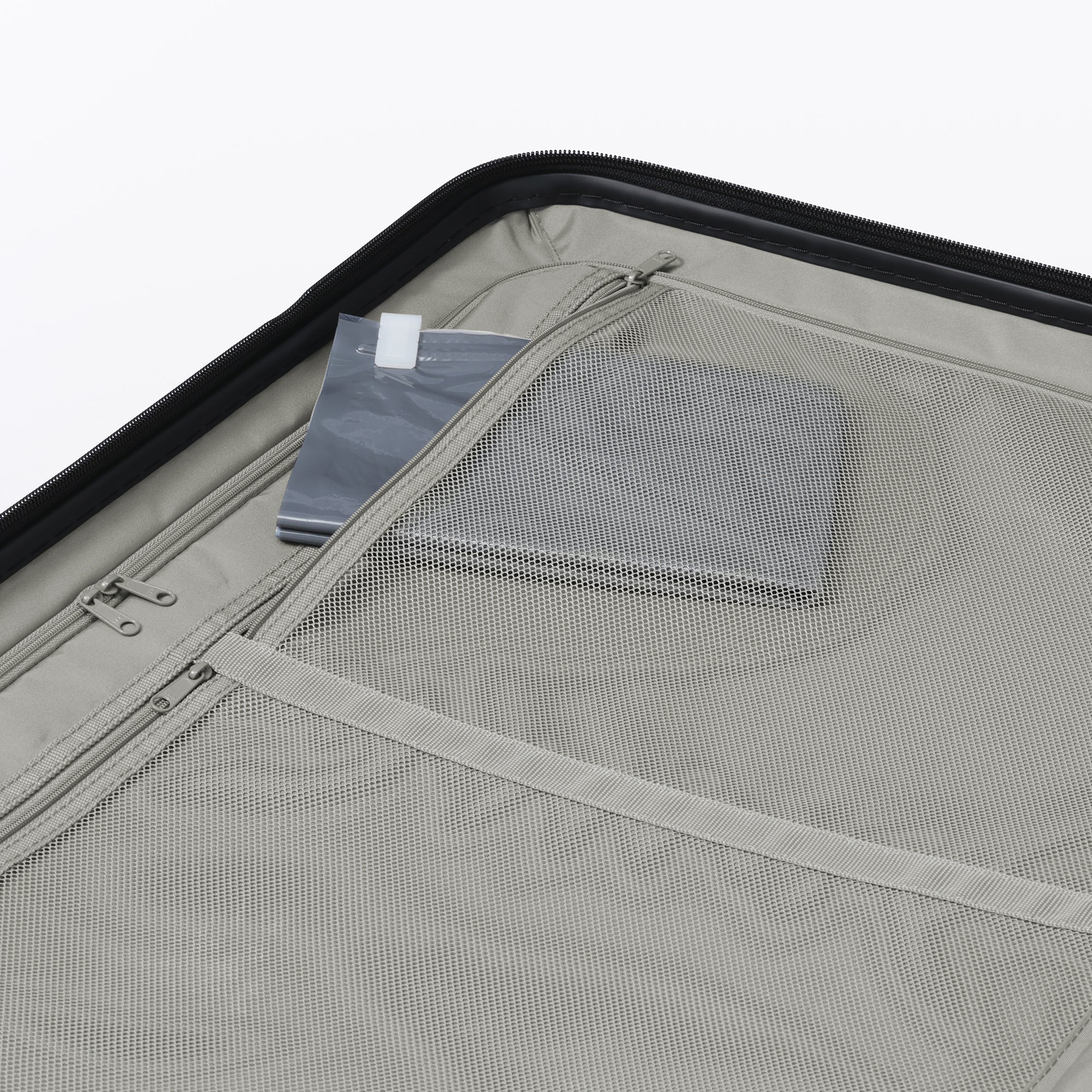 Hard Shell Suitcase 75L | Check-In - Image 35