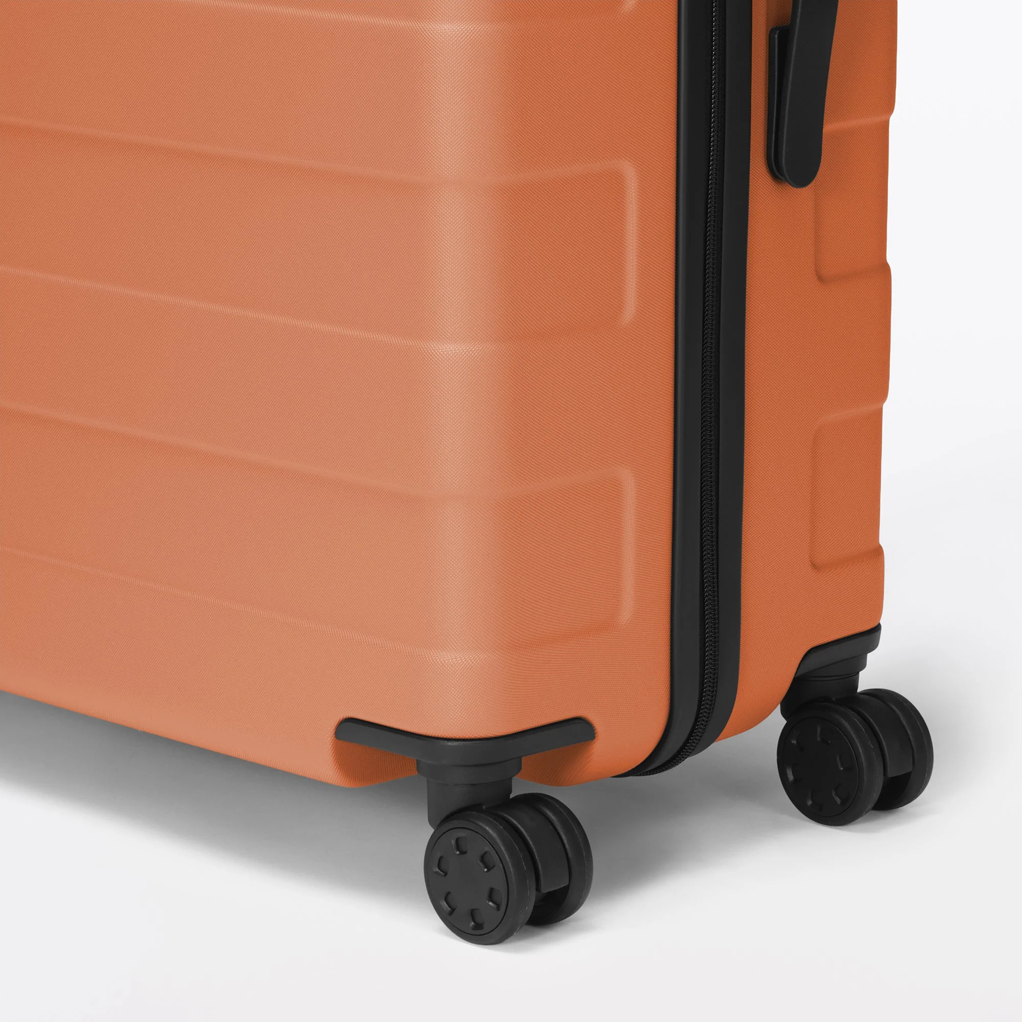 Hard Shell Suitcase 75L | Check-In - Image 36