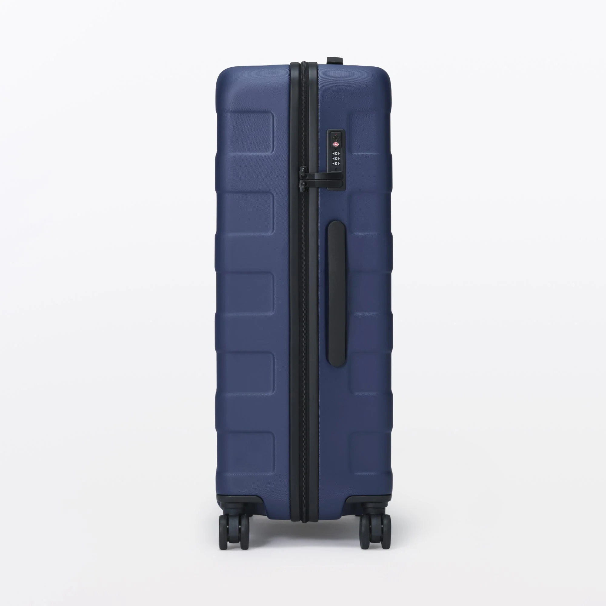 Hard Shell Suitcase 75L | Check-In - Image 58