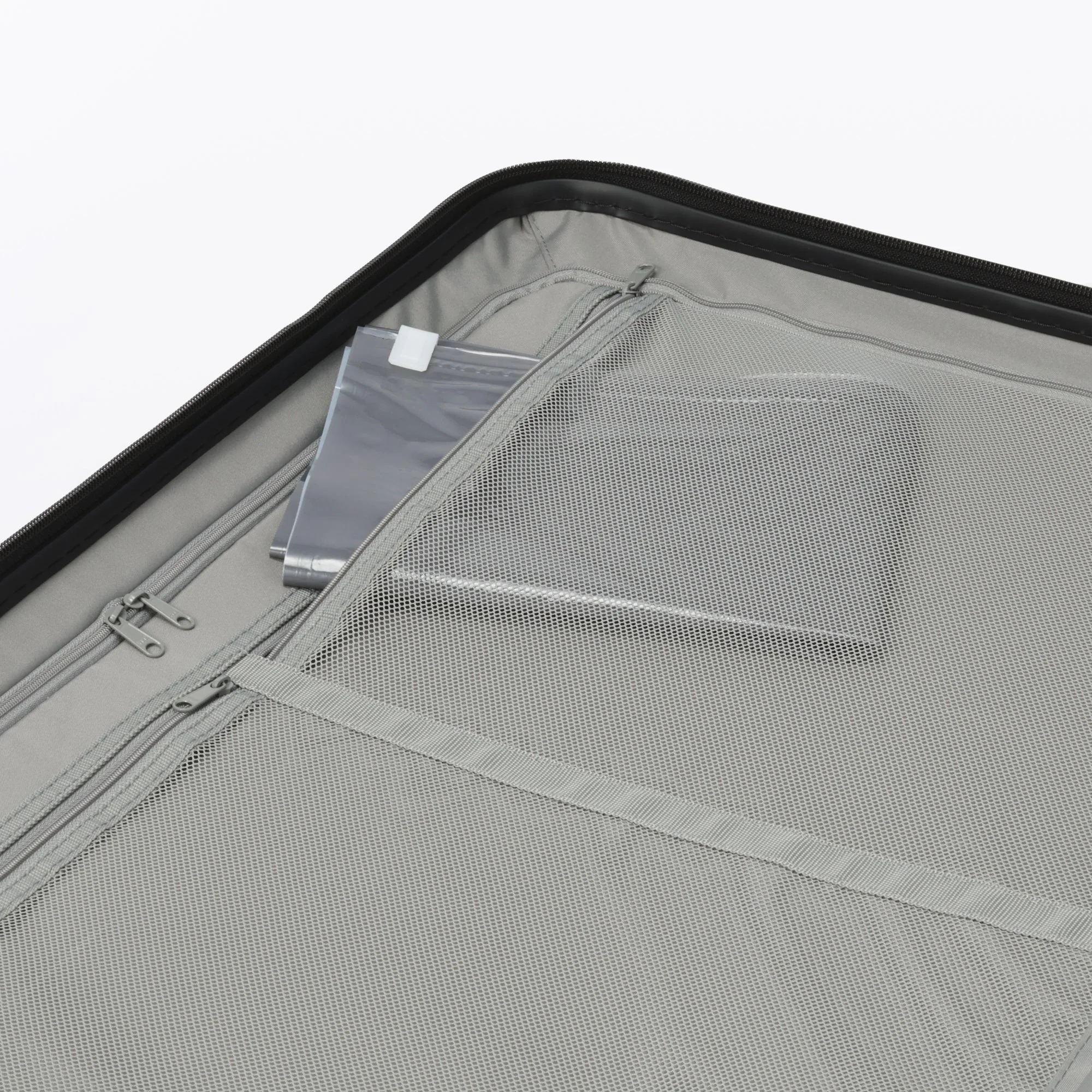 Hard Shell Suitcase 75L | Check-In - Image 63