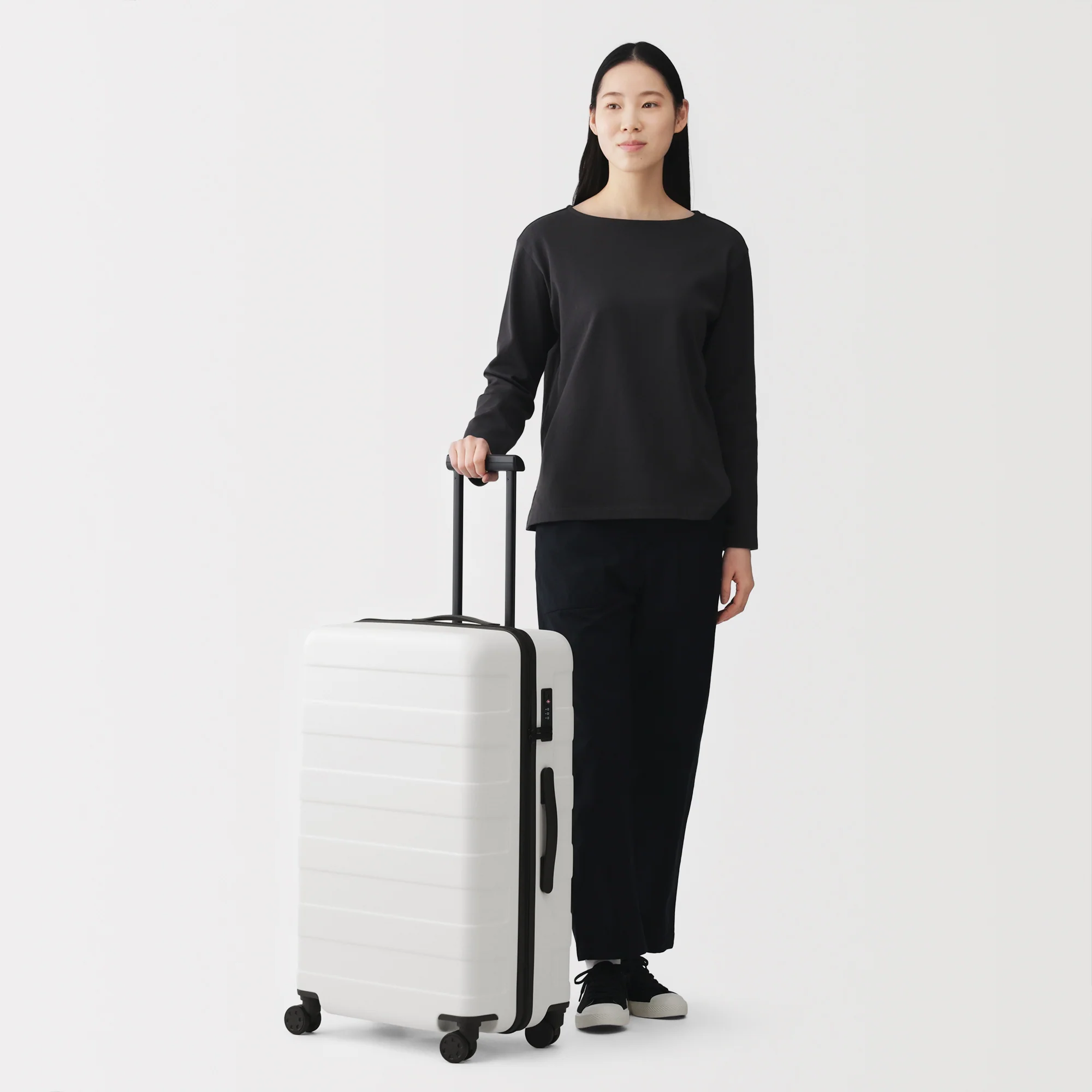 Hard Shell Suitcase 75L | Check-In - Image 84