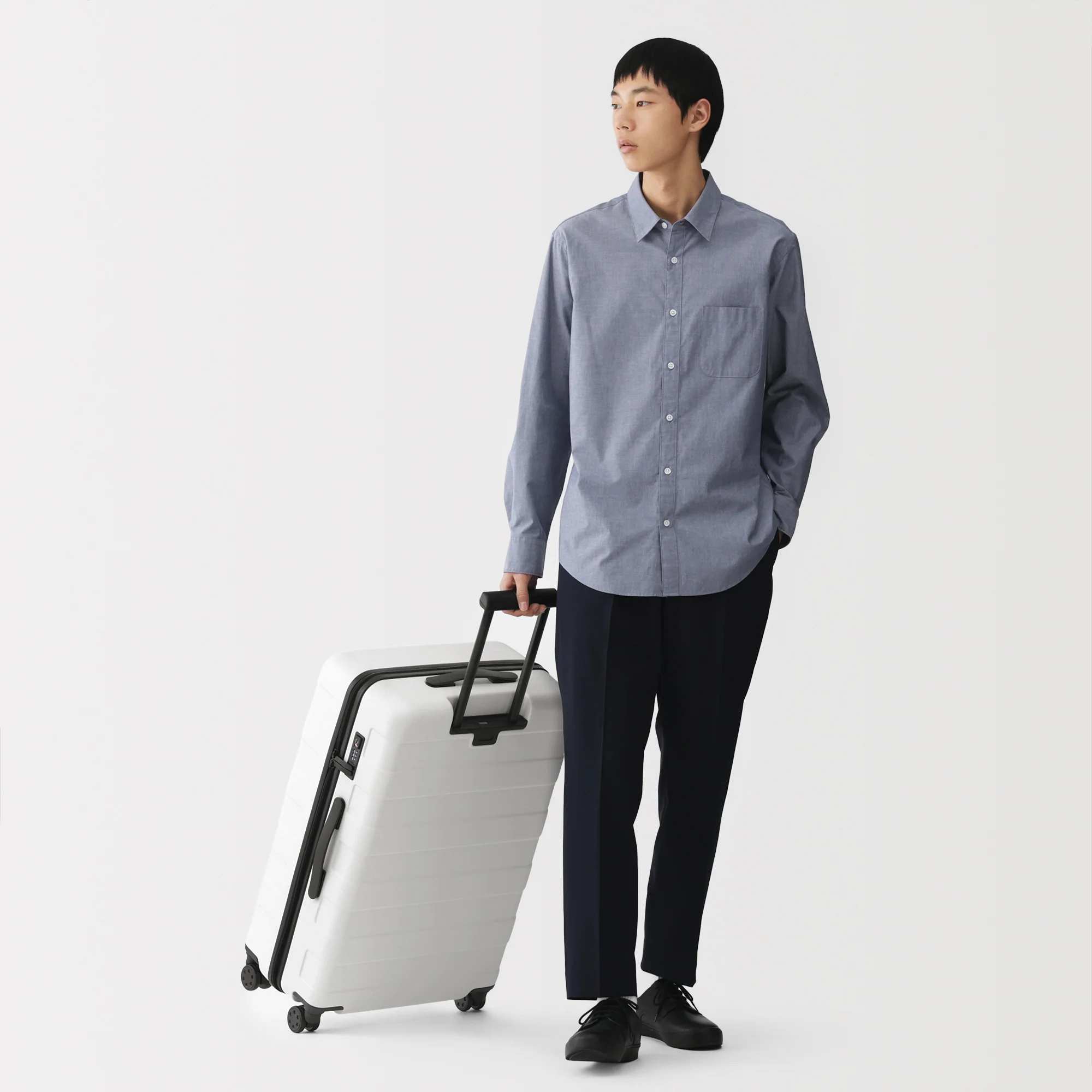 Hard Shell Suitcase 75L | Check-In - Image 85