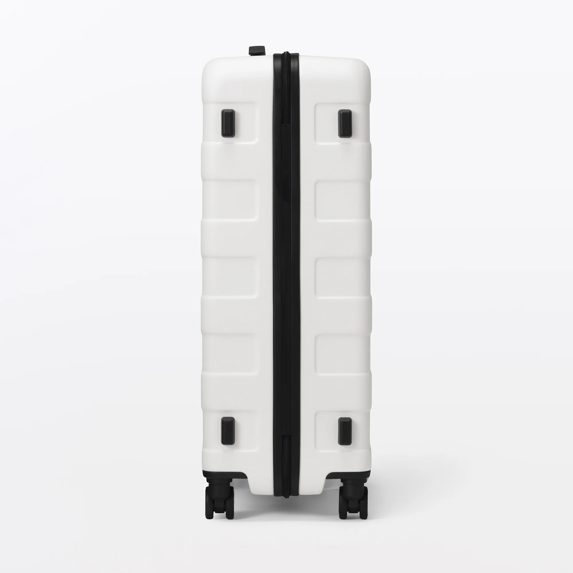Hard Shell Suitcase 75L | Check-In - Image 87