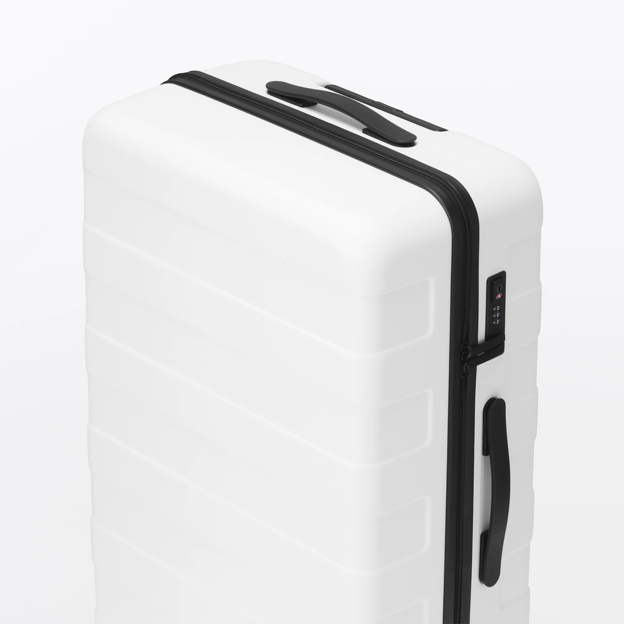 Hard Shell Suitcase 75L | Check-In - Image 89