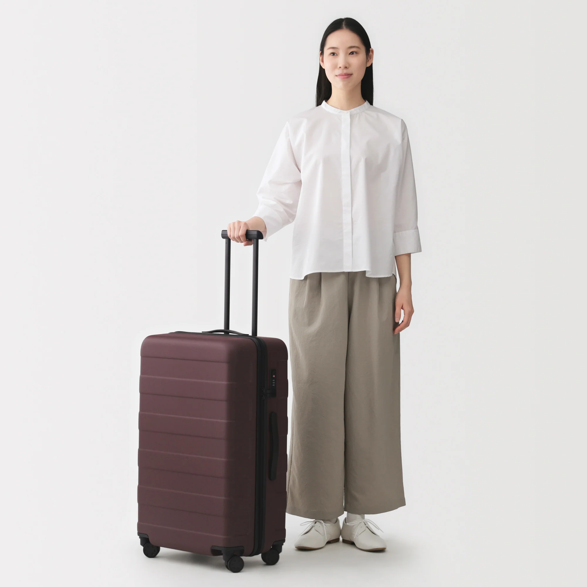 Hard Shell Suitcase 75L | Check-In - Image 99