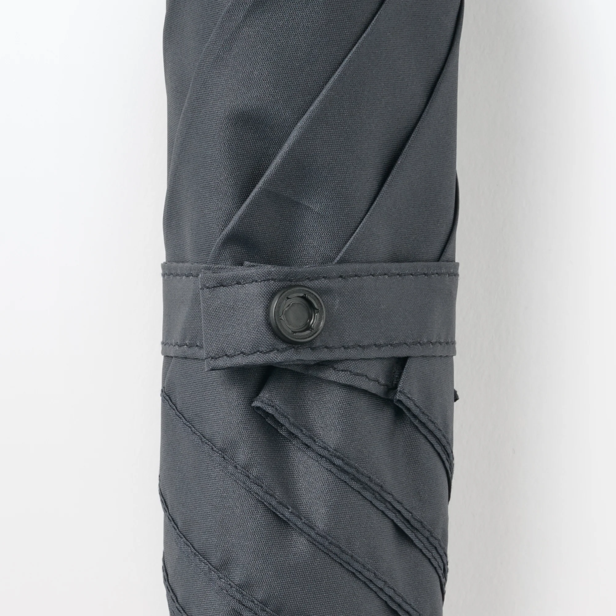 All-Weather 2-Way Foldable Umbrella - Image 17