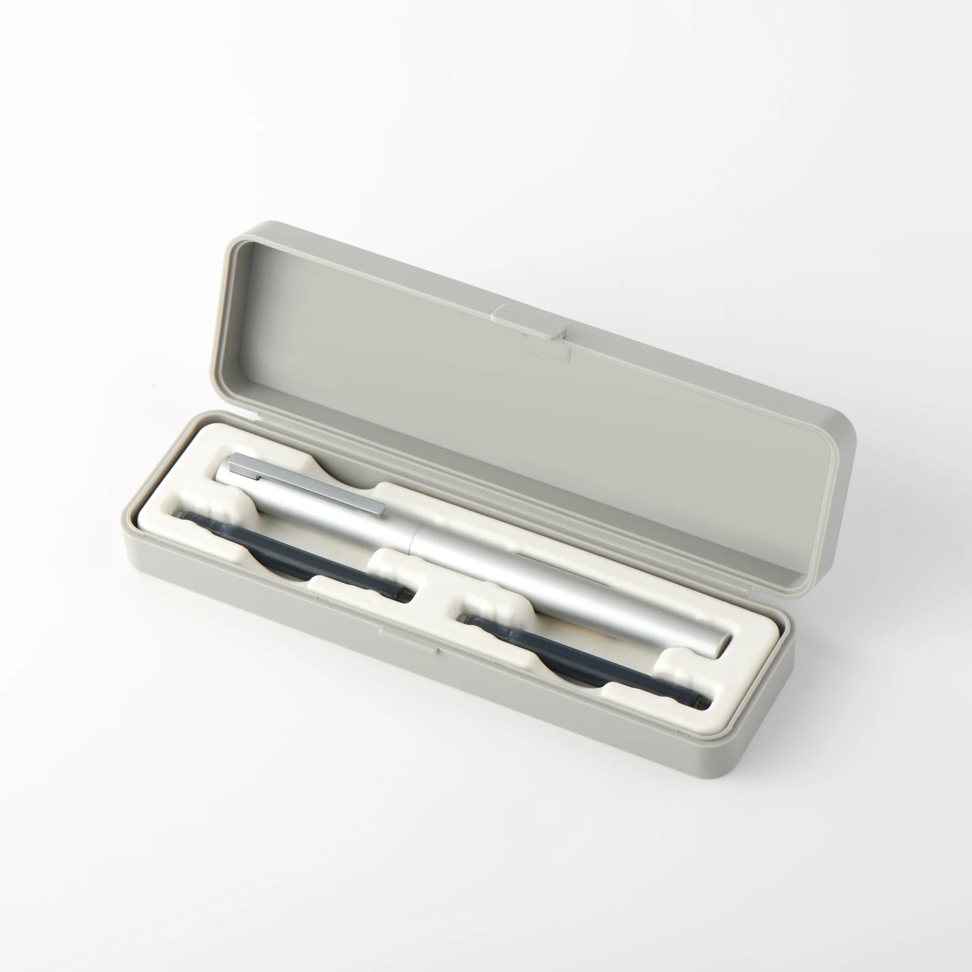 Aluminum Fountain Pen Set - Image 2