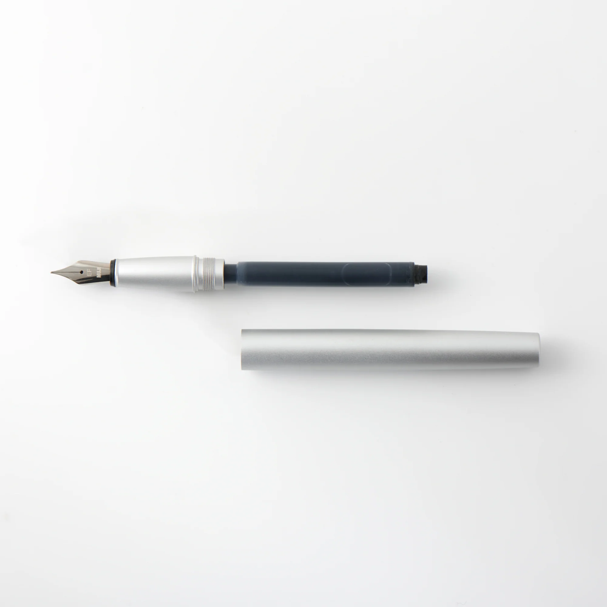 Aluminum Fountain Pen Set - Image 8