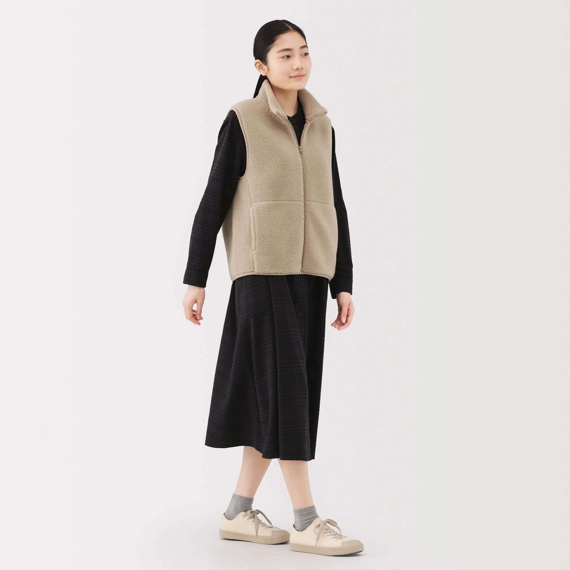 Boa Fleece Vest - Image 28