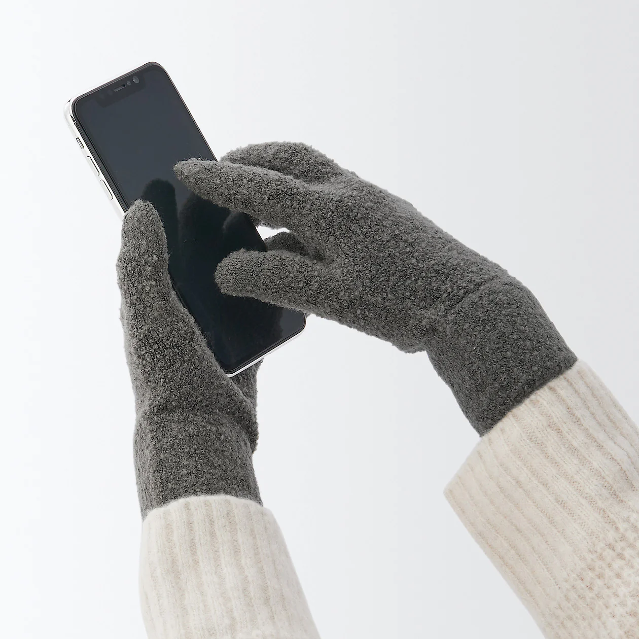 Boucle Touchscreen Gloves - Image 8