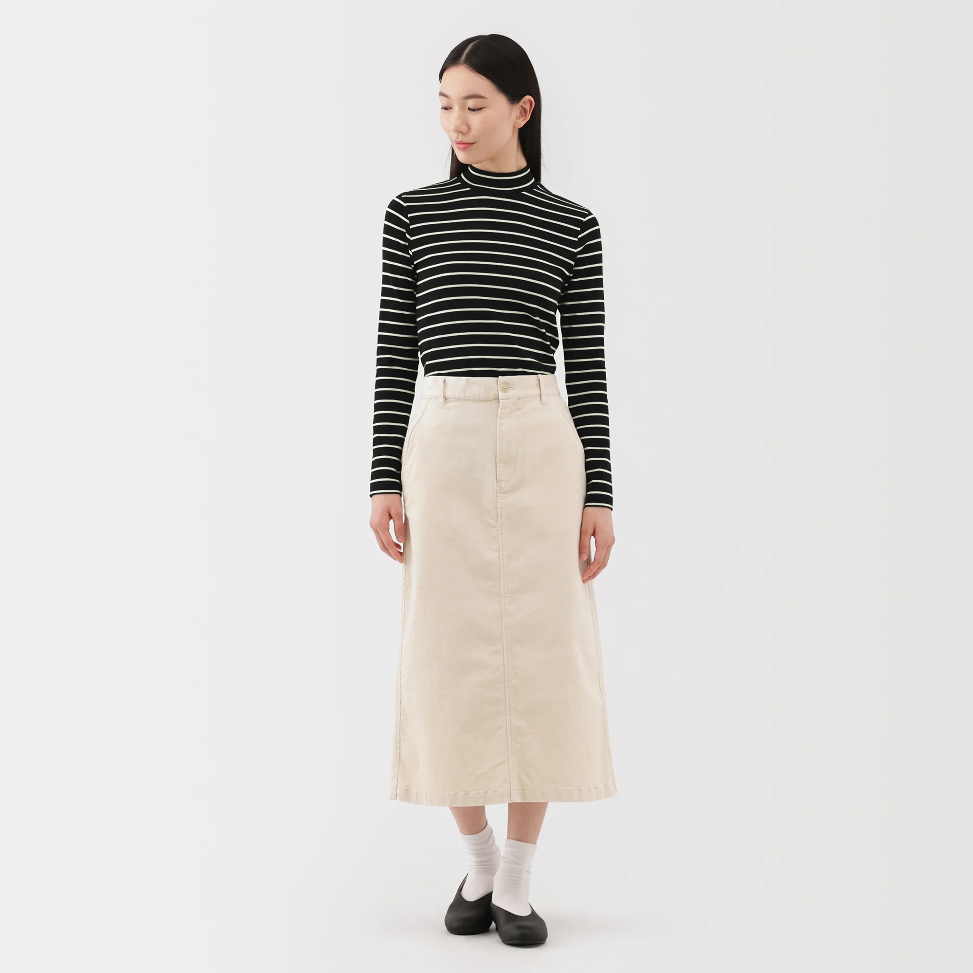 Brushed Mockneck T-Shirt - Image 11