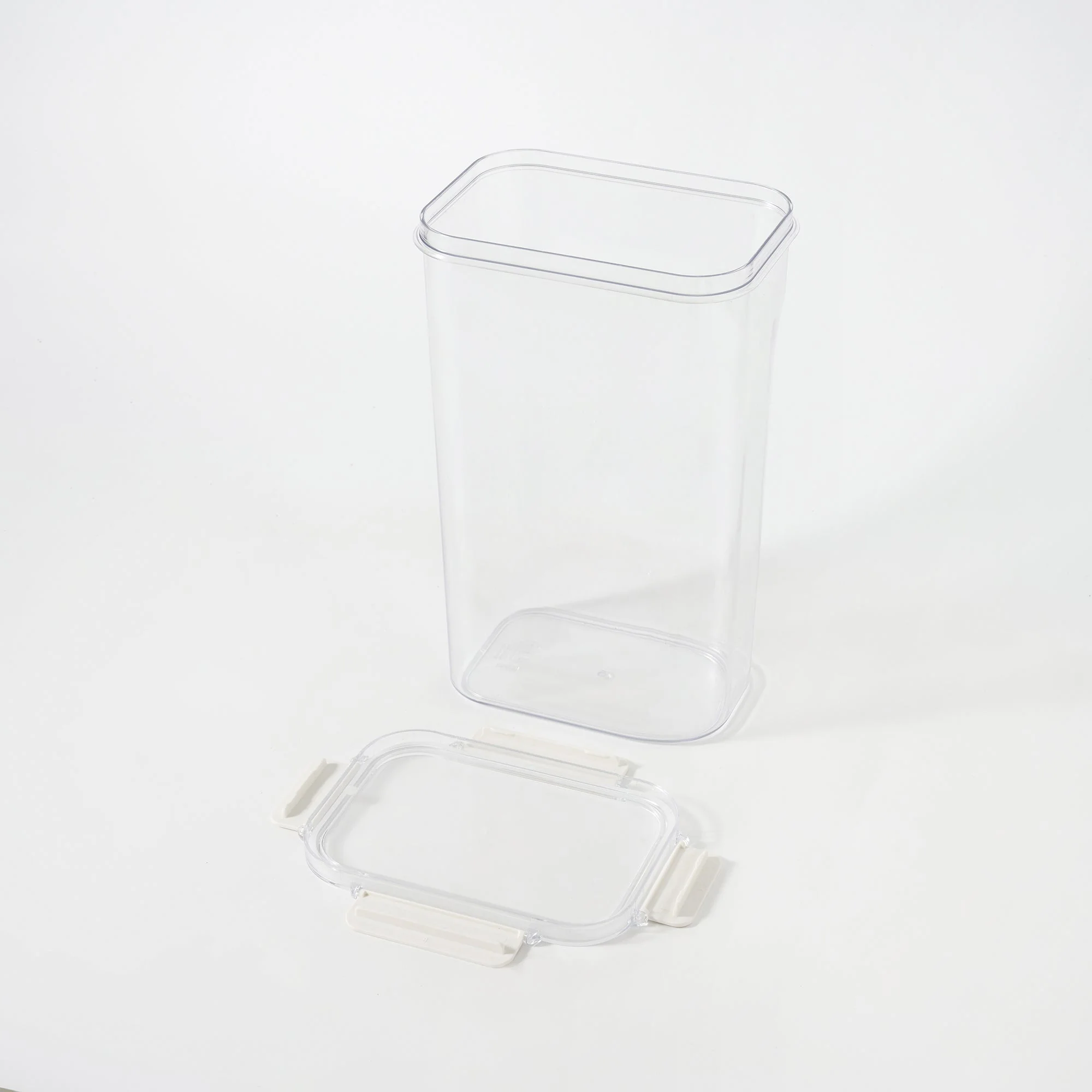 Clear Storage Container - 160.2 fl oz - Image 6