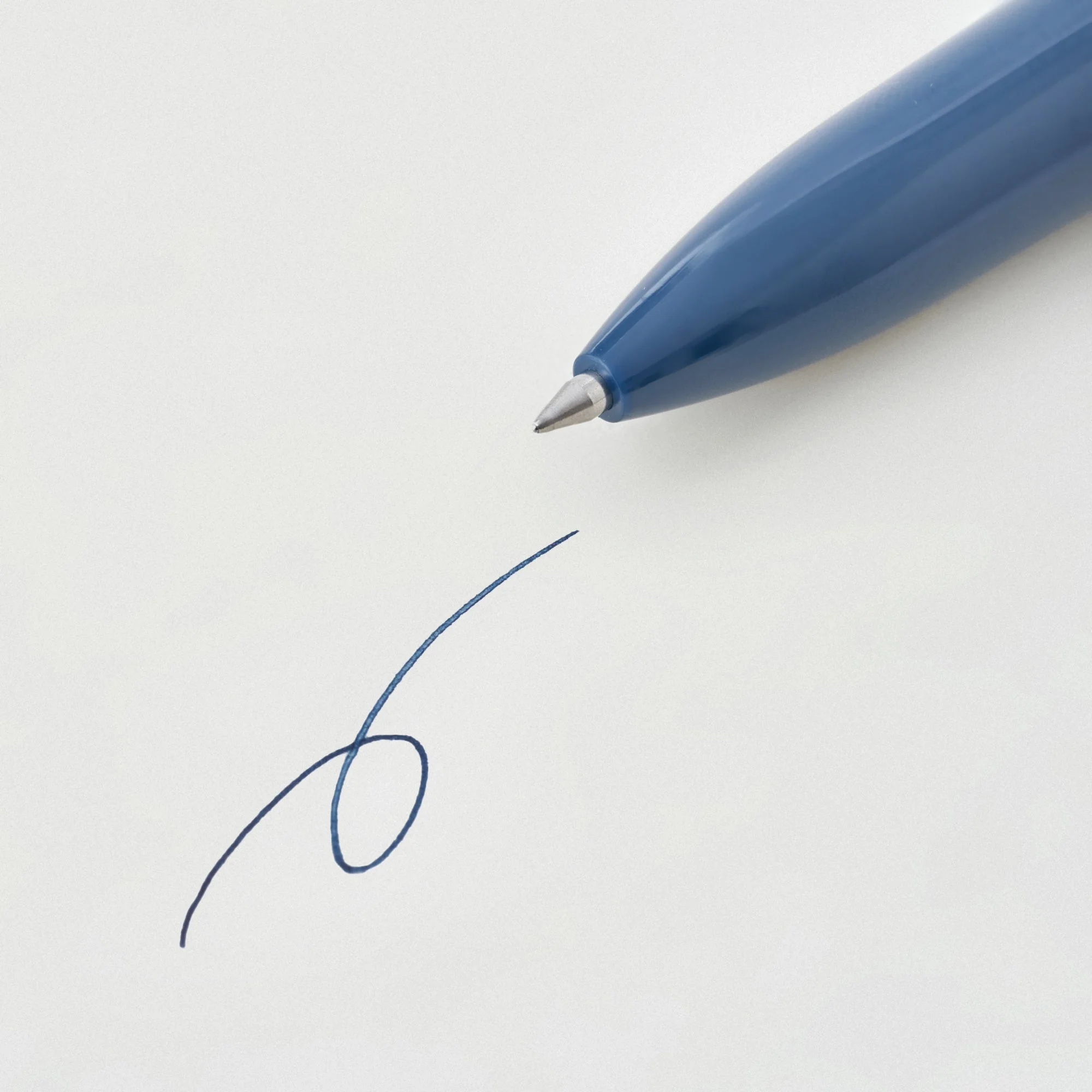 Compact Gel Ink Ballpoint Pen Cap Type 0.5mm - Blue Black - Image 2