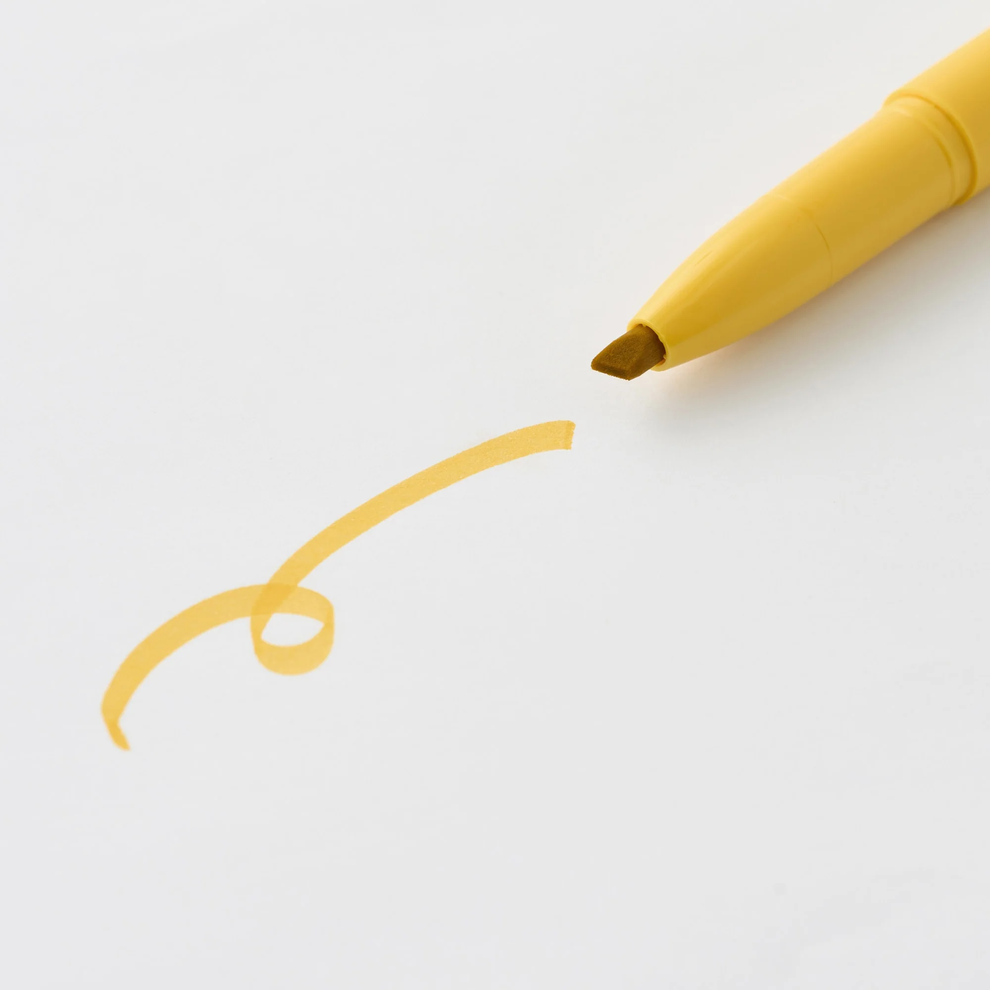 Compact Line Marker Cap Type - Smoky Mustard - Image 2