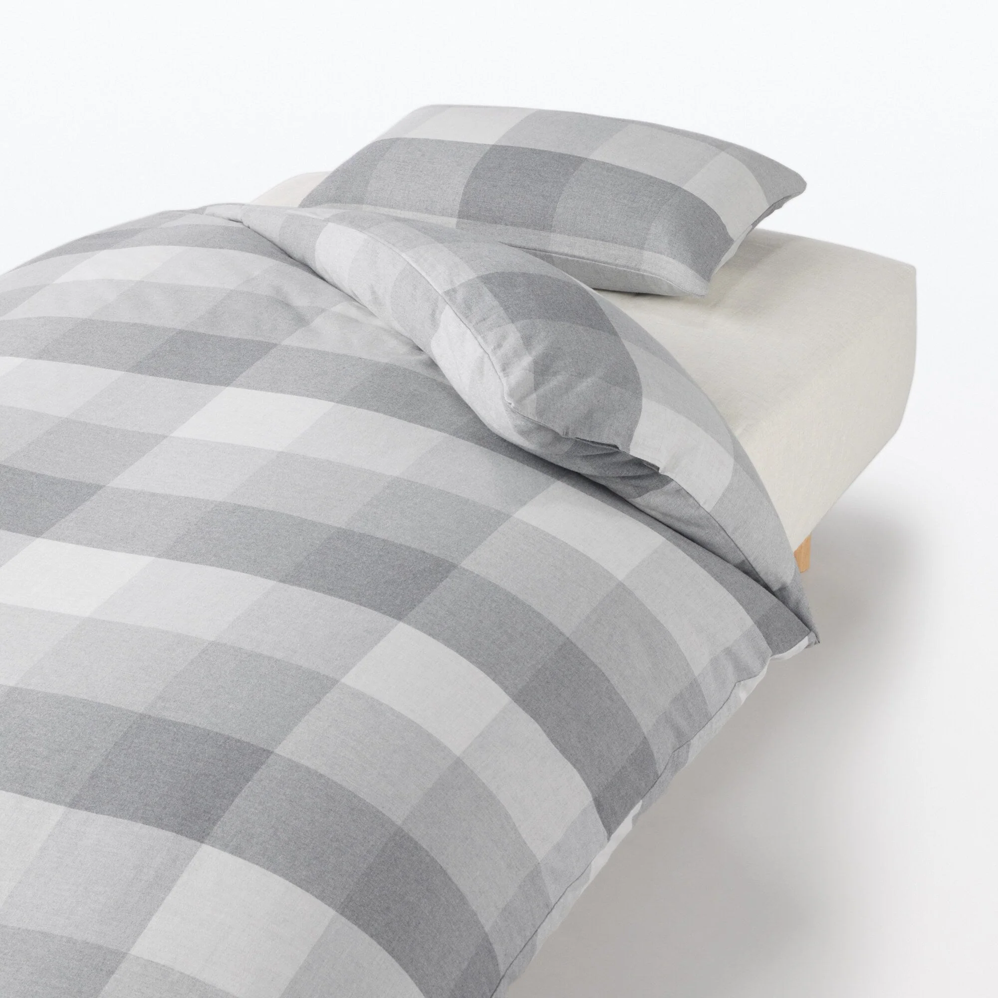Cotton Flannel Patterned Pillowcase - Image 12