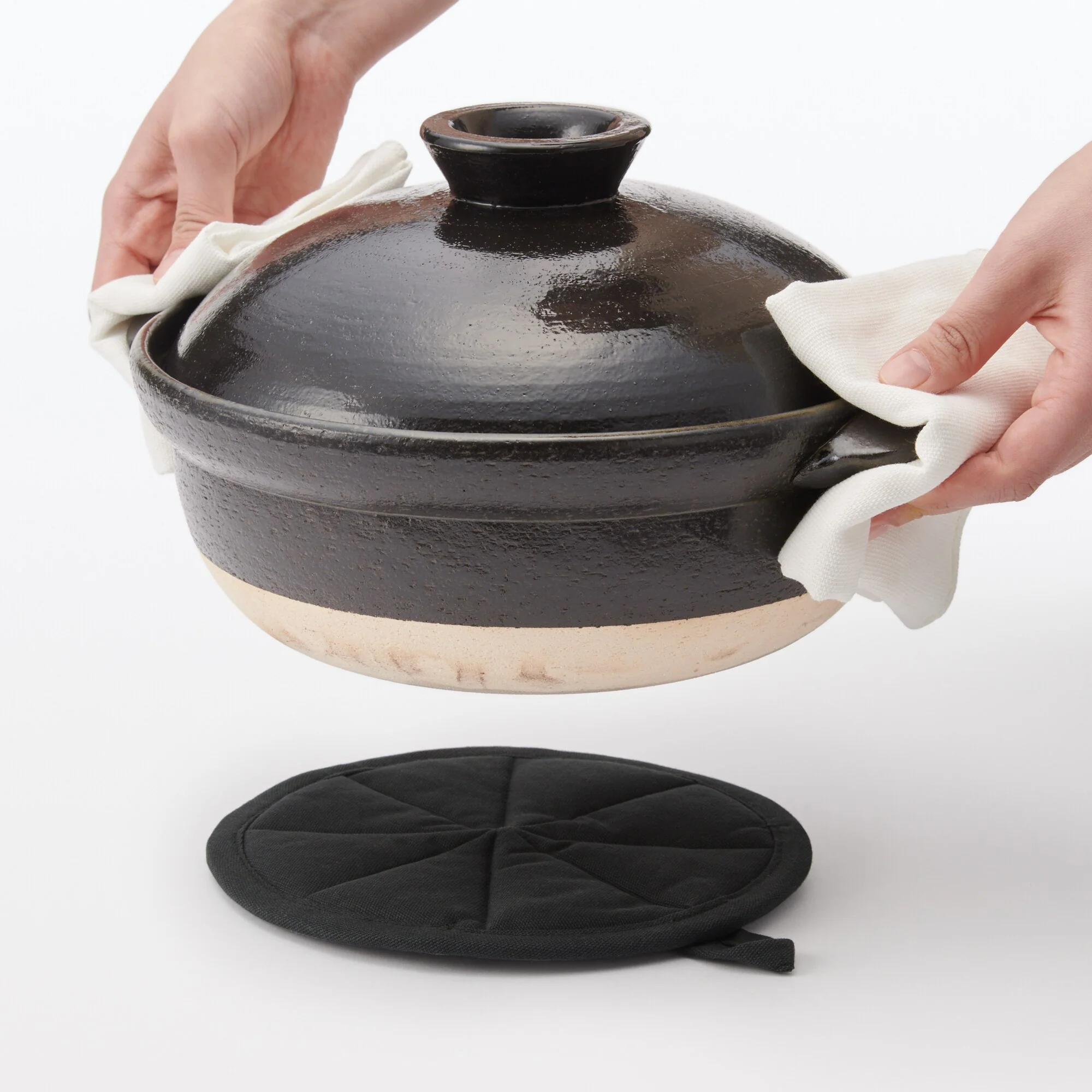 Cotton Pot Holder and Trivet - Image 2