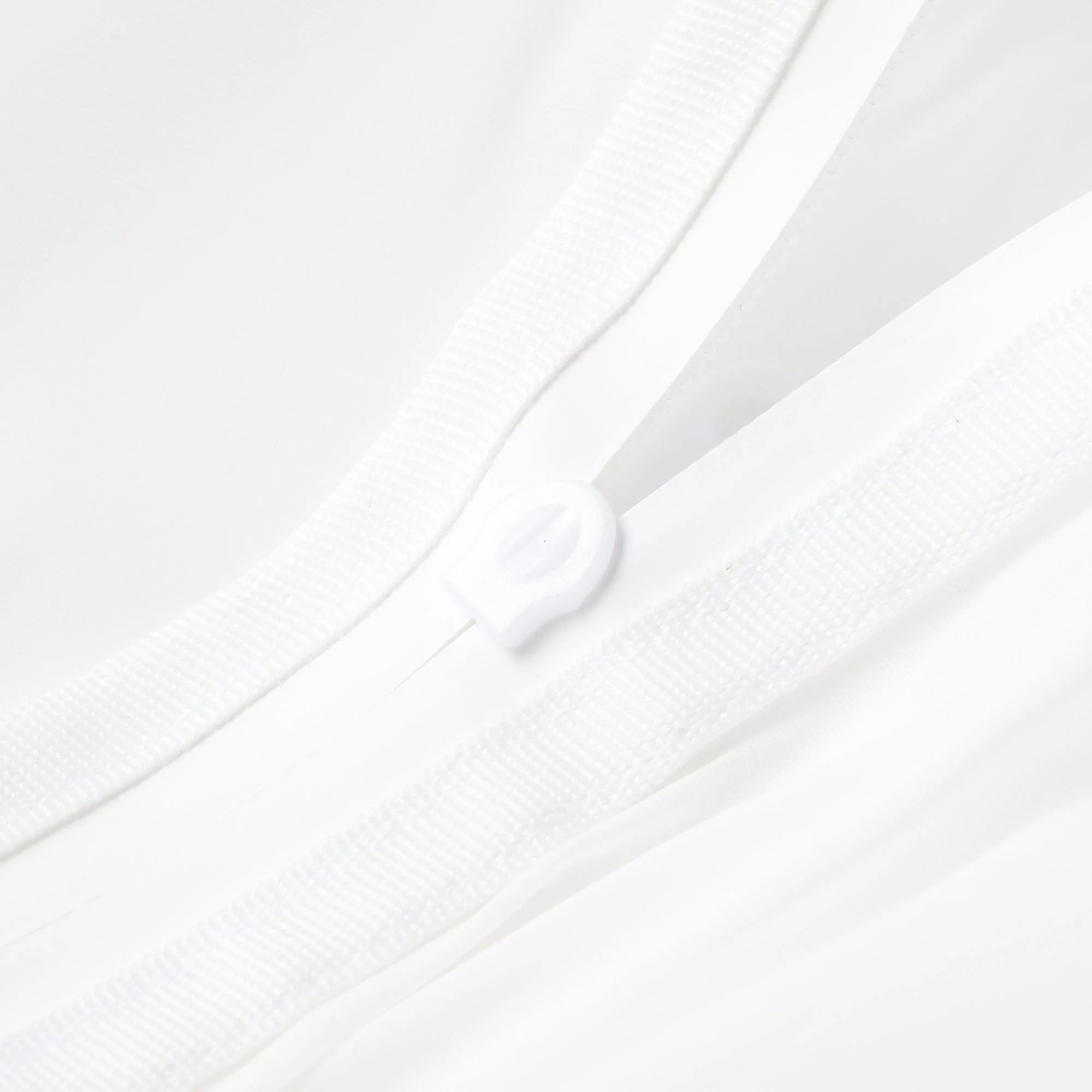 Densely Woven Fiber-Shielding Laundry Net for Large Items - Image 4