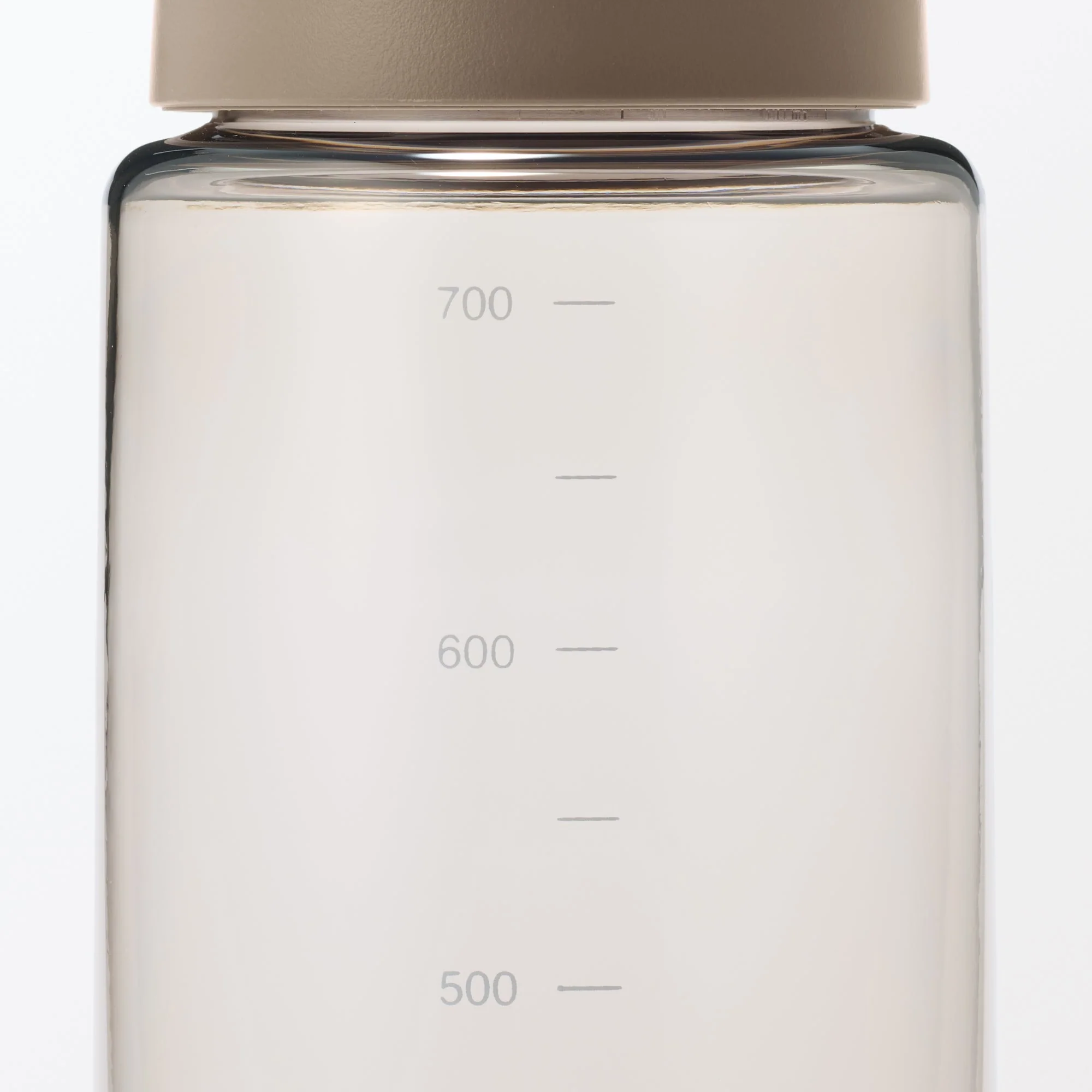 Easy-to-Carry Water Bottle With Scale - Sand Beige (23.7 fl oz) - Image 3