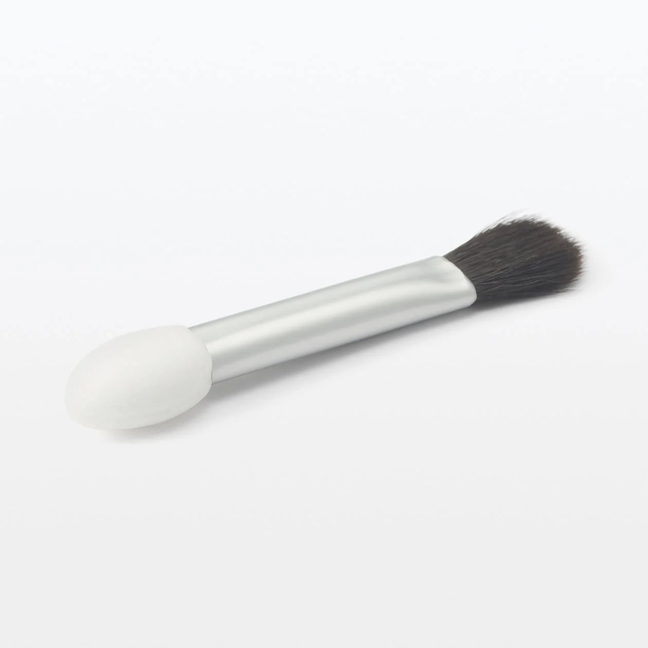 Eye Shadow Sponge with Brush - Image 4