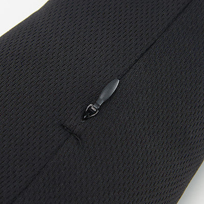 Fitting Neck Cushion Curved Type Black - Image 5