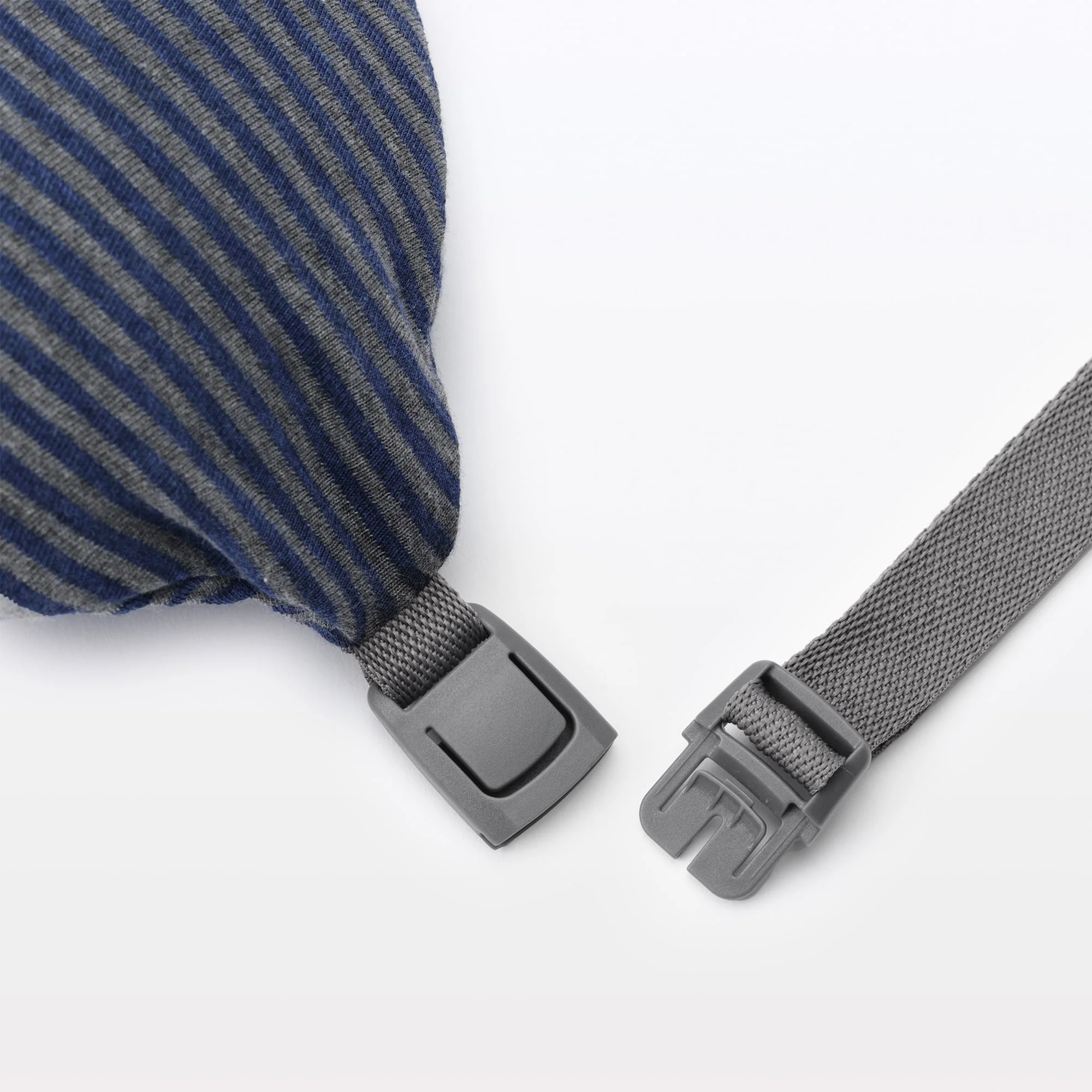 Fitting Neck Cushion - Image 17