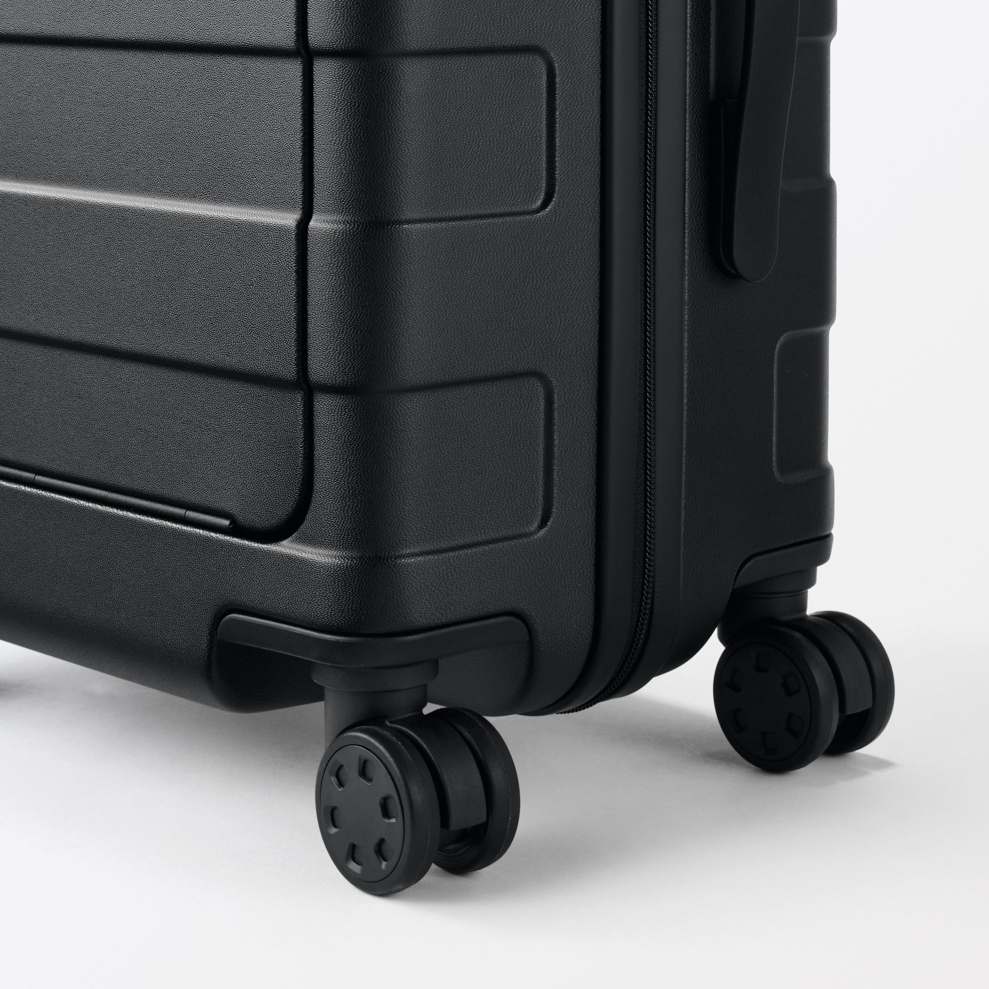 Adjustable Handle Front Open Hard Shell Suitcase 32L | Carry-On - Image 30