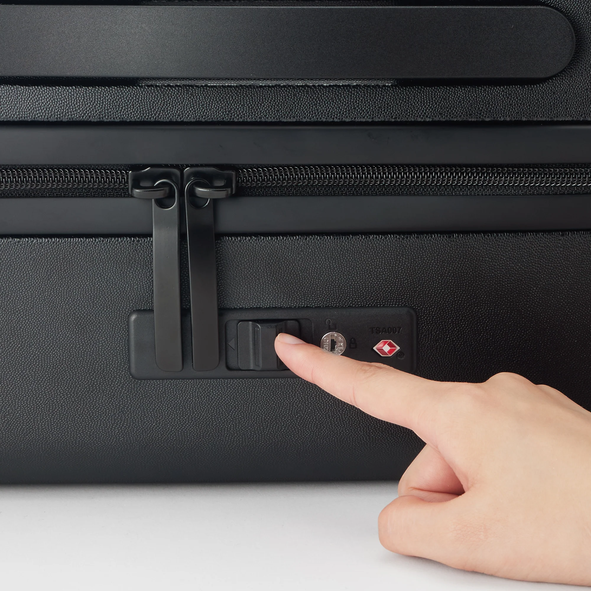 Adjustable Handle Front Open Hard Shell Suitcase 32L | Carry-On - Image 32