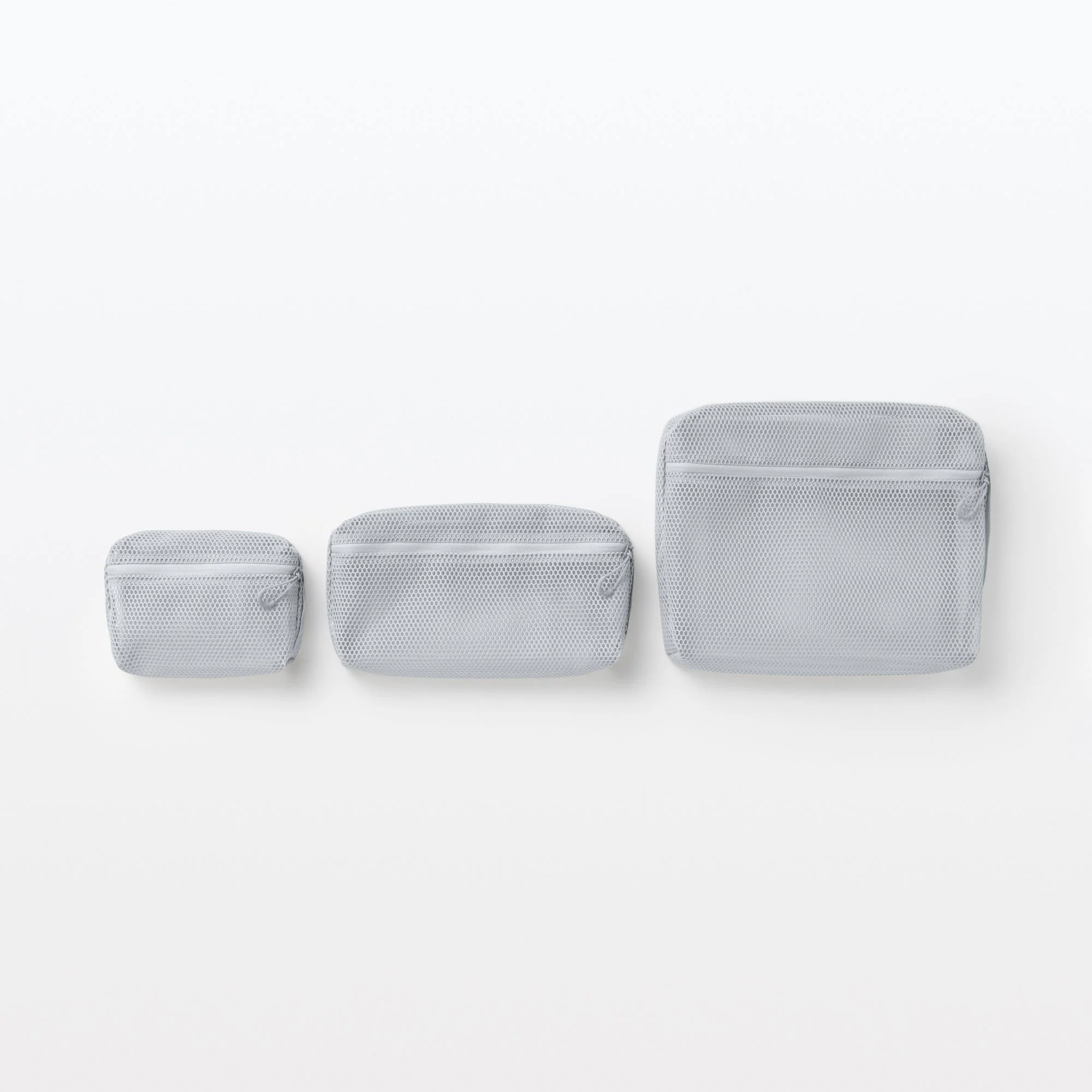 Gusset Mesh Case Small - Gray - Image 6