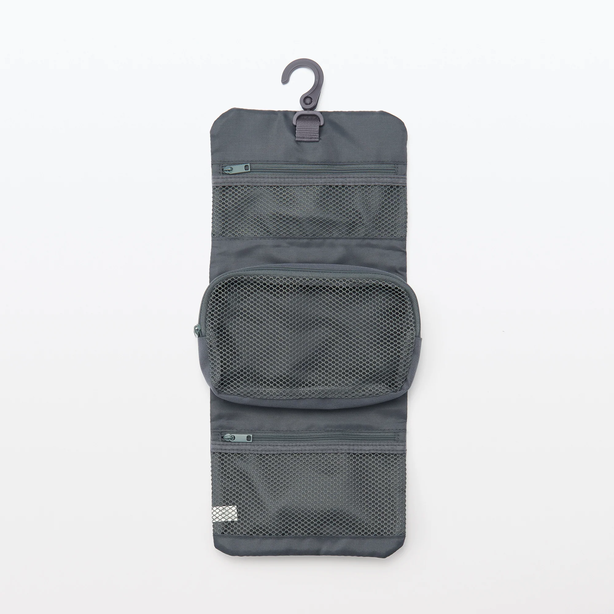 Hanging Case with Pouch - Image 18