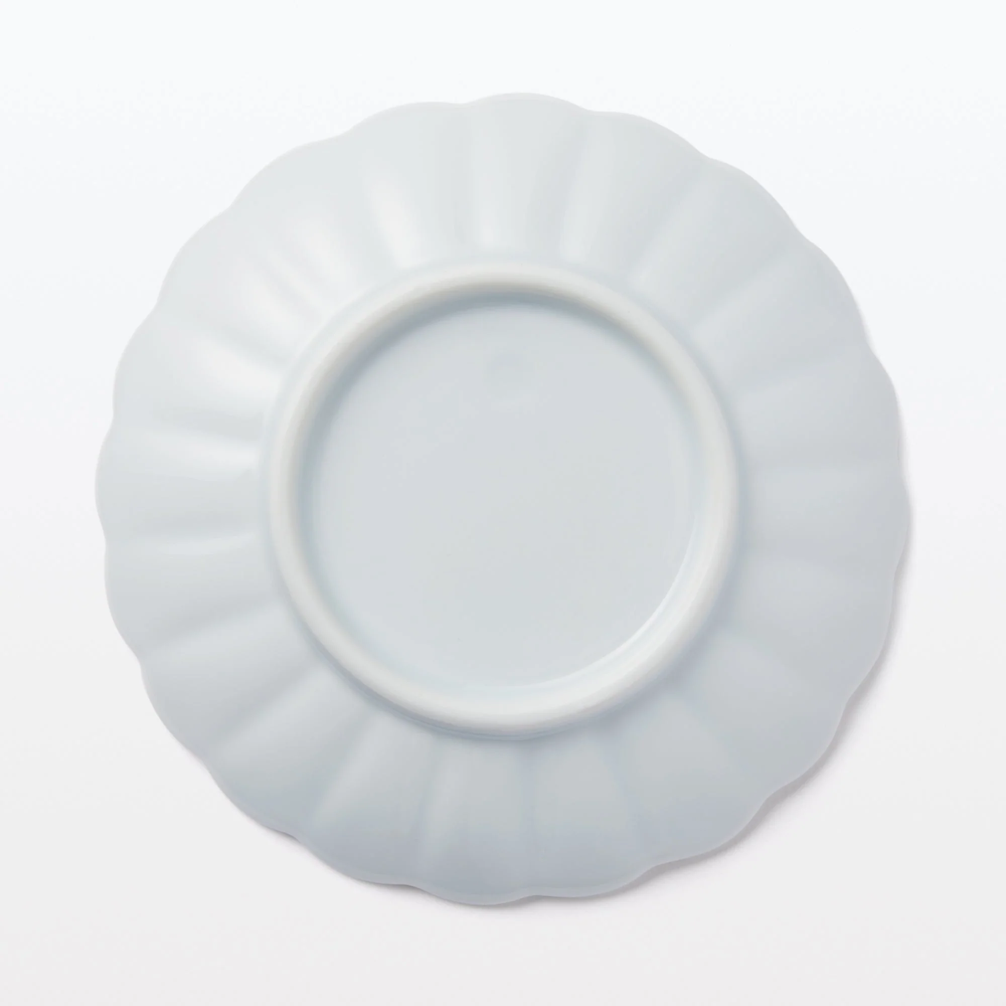 Hasami Ware Lucky Small Plate - Chrysanthemum - White - Image 4