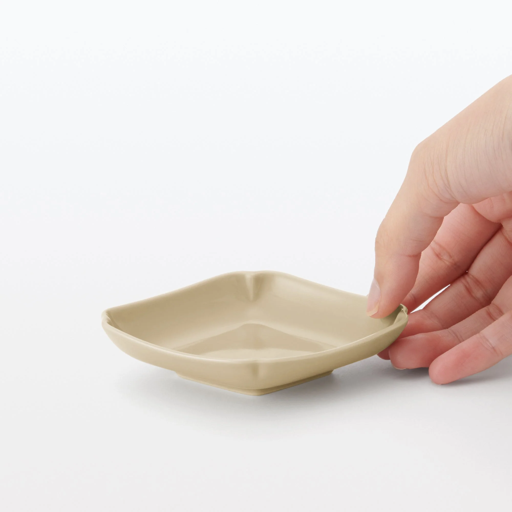 Hasami Ware Lucky Small Plate - Diamond - Steamed Chestnut - Image 6